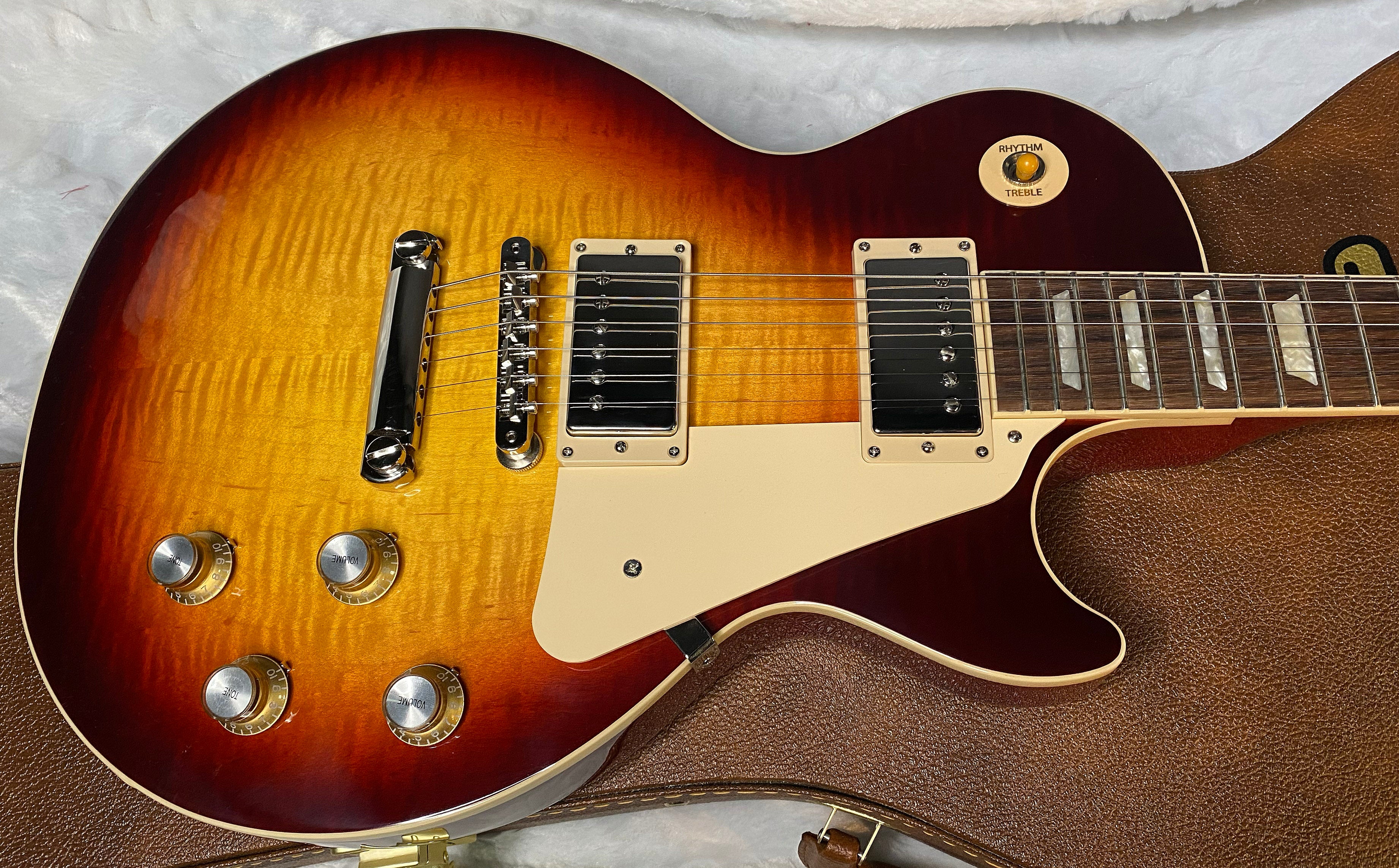 NEW! Gibson Les Paul Standard '60s Bourbon Burst - Authorized Dealer - 10.3 lbs - G06734