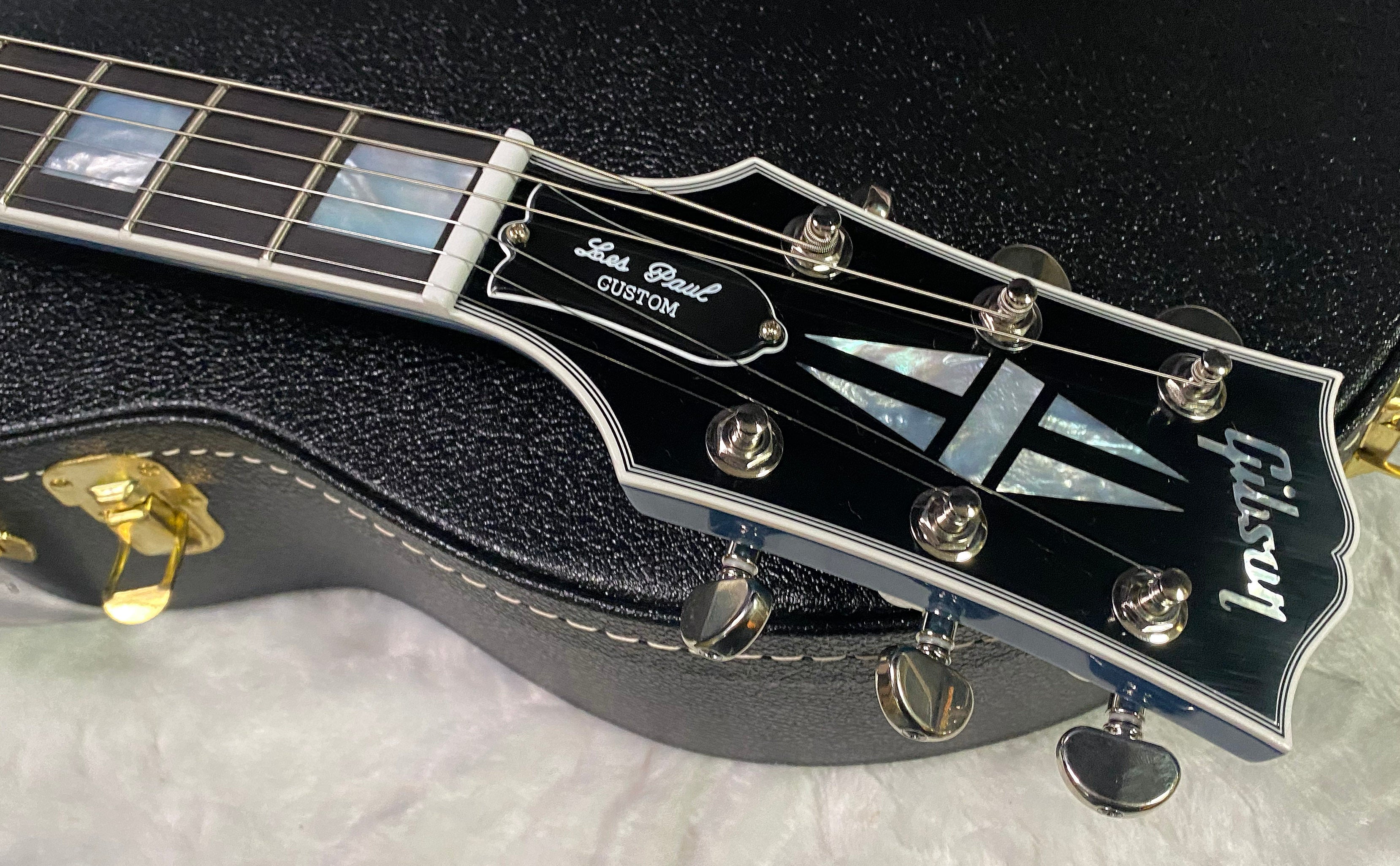 NEW! Gibson Les Paul Custom - Pelham Blue VOS - Dealer Select - Ebony Board - Authorized Dealer - Only 9.65 lbs - G07384