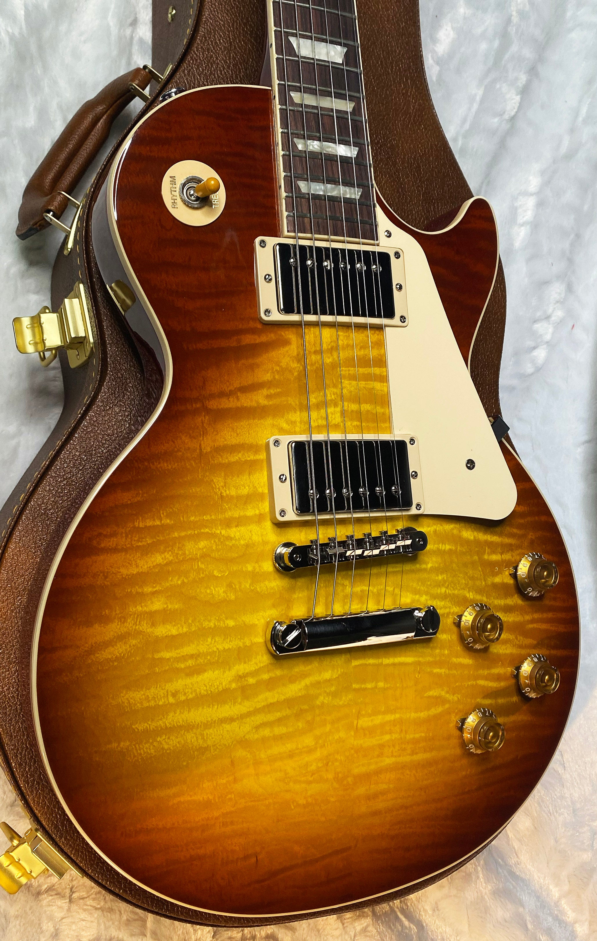 NEW ! Gibson Les Paul Standard '50s - AAA Flame - Authorized Dealer - G06756