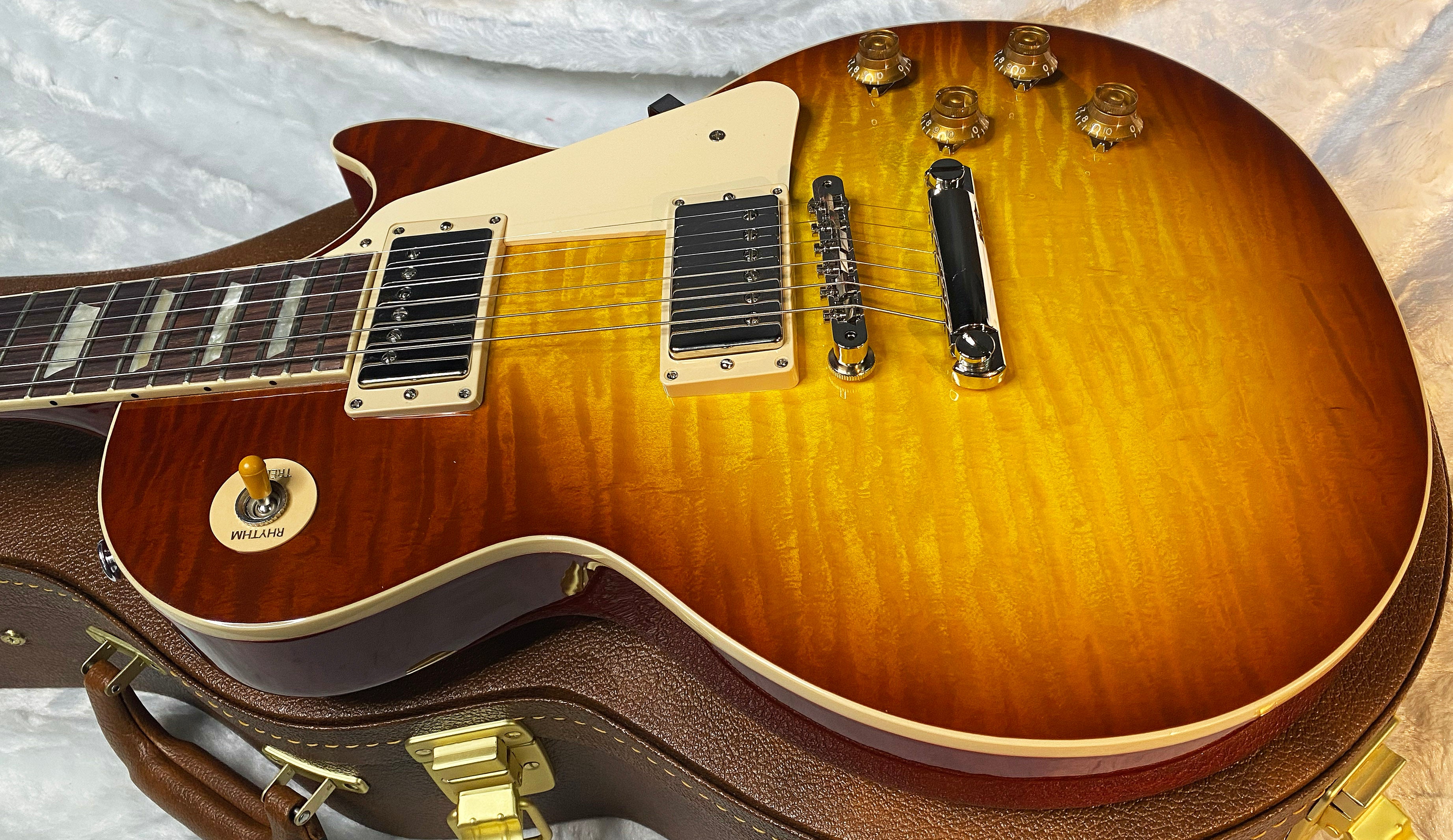 NEW ! Gibson Les Paul Standard '50s - AAA Flame - Authorized Dealer - G06756