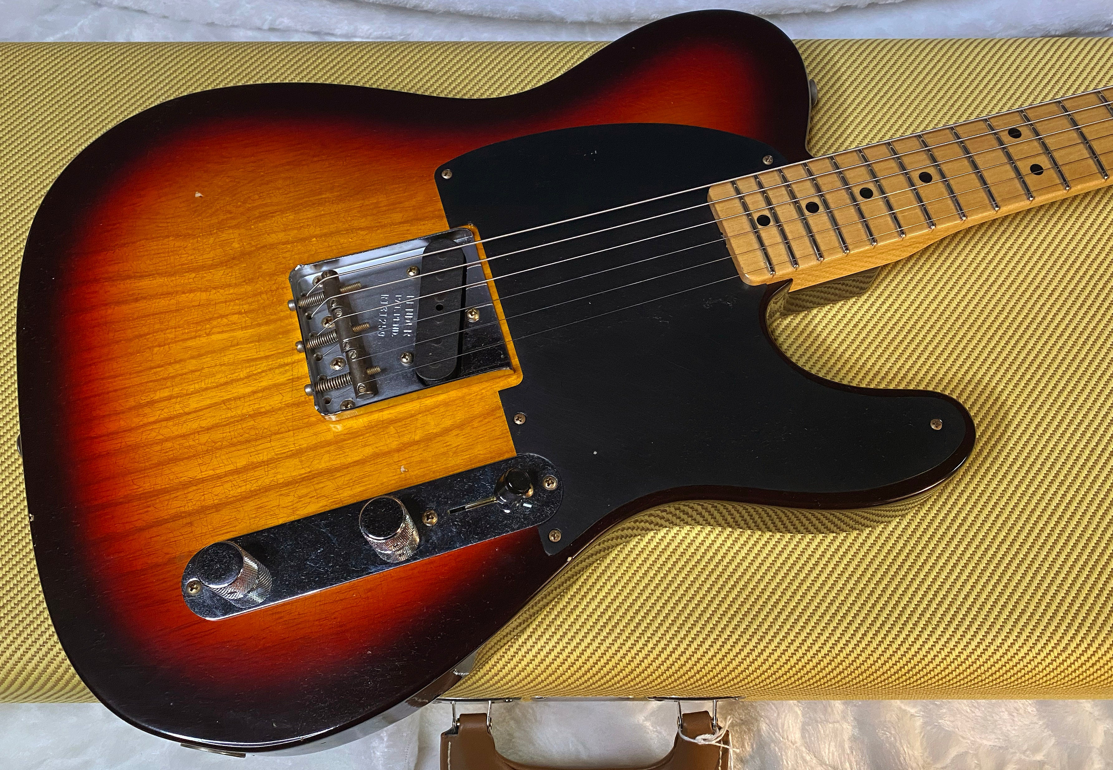 NEW! Fender '52 Journeyman Relic Limited Edition Esquire - Handwound PU's - Custom Shop - Authorized Dealer - Chocolate 3-Tone Sunburst - 7.8 lbs - G05906