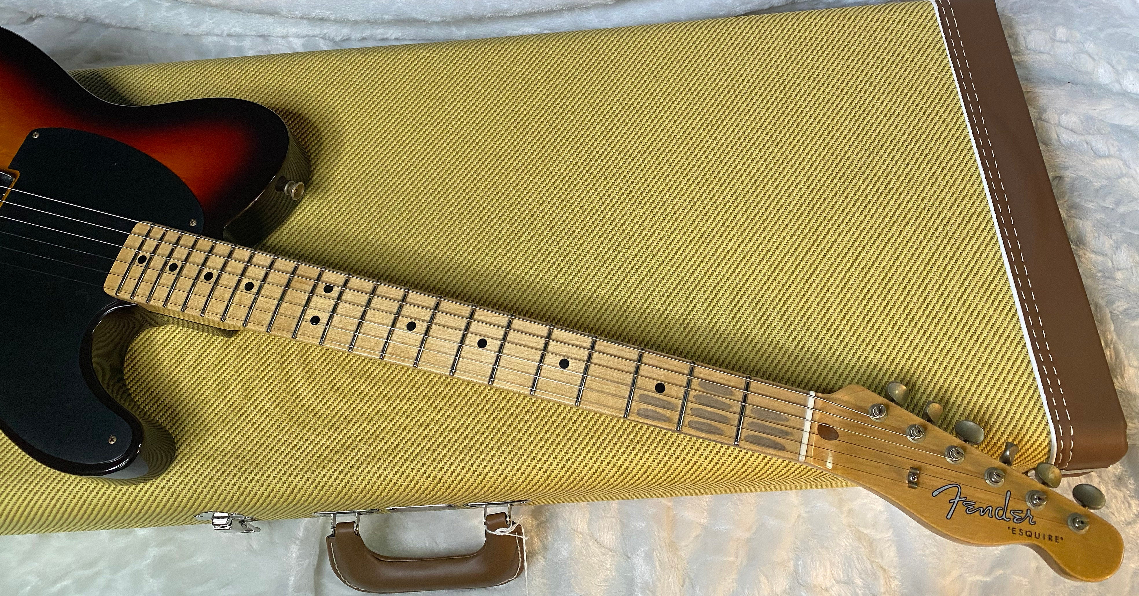 NEW! Fender '52 Journeyman Relic Limited Edition Esquire - Handwound PU's - Custom Shop - Authorized Dealer - Chocolate 3-Tone Sunburst - 7.8 lbs - G05906