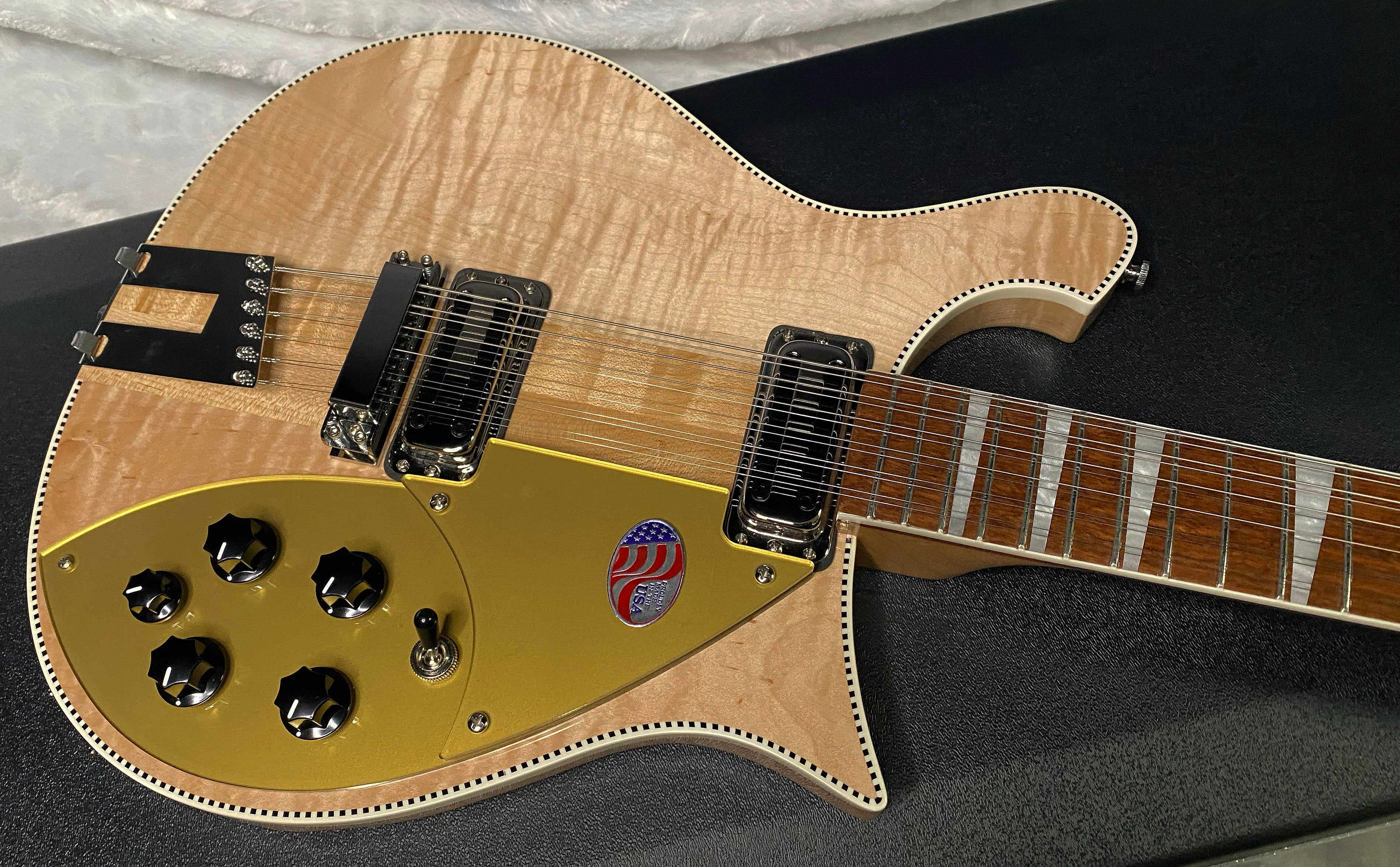 NEW! Rickenbacker 660/12 Maple Glo MG - Only 7.7 lbs - Authorized Dealer - G07398
