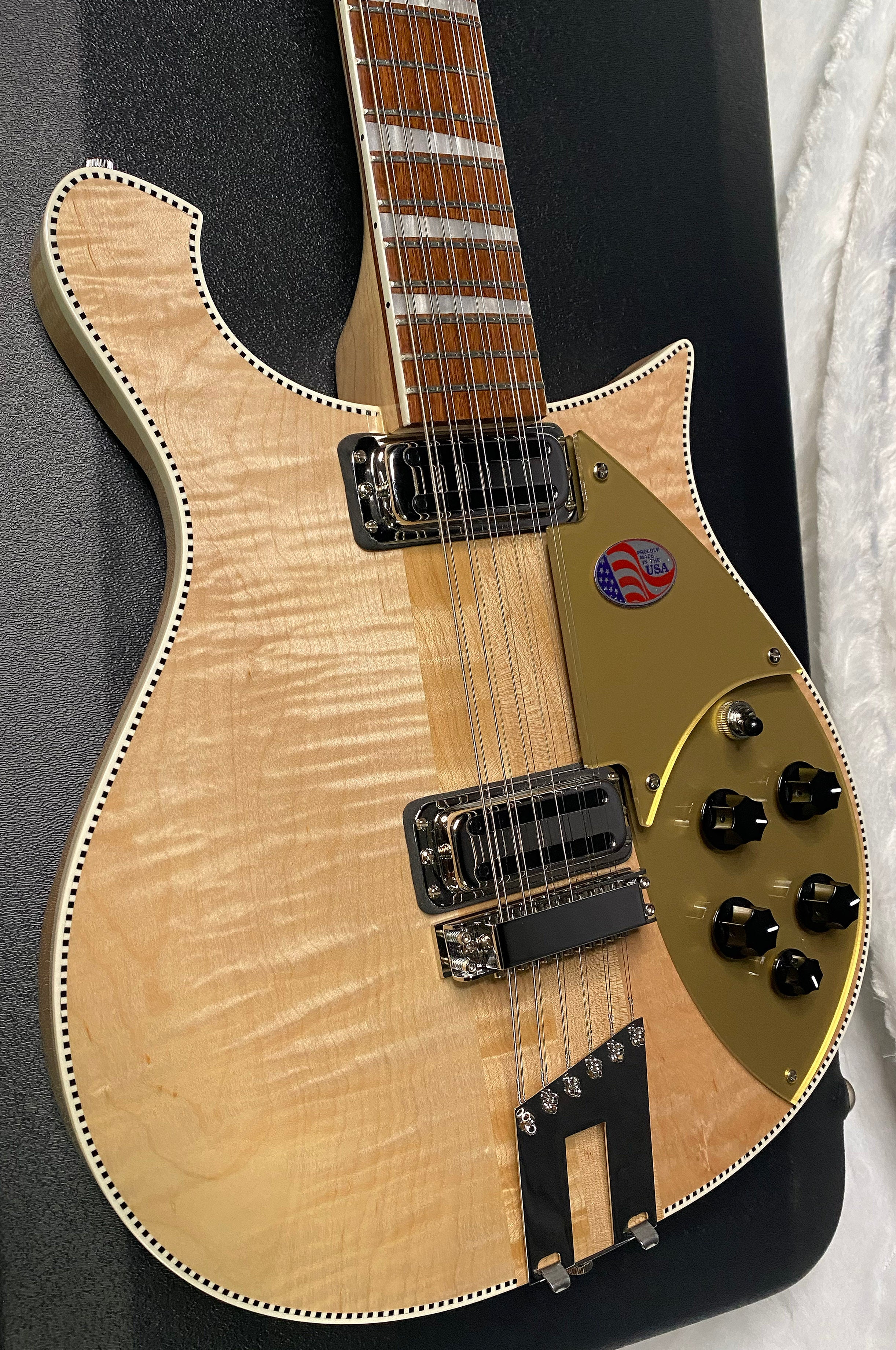 NEW! Rickenbacker 660/12 Maple Glo MG - Only 7.7 lbs - Authorized Dealer - G07398