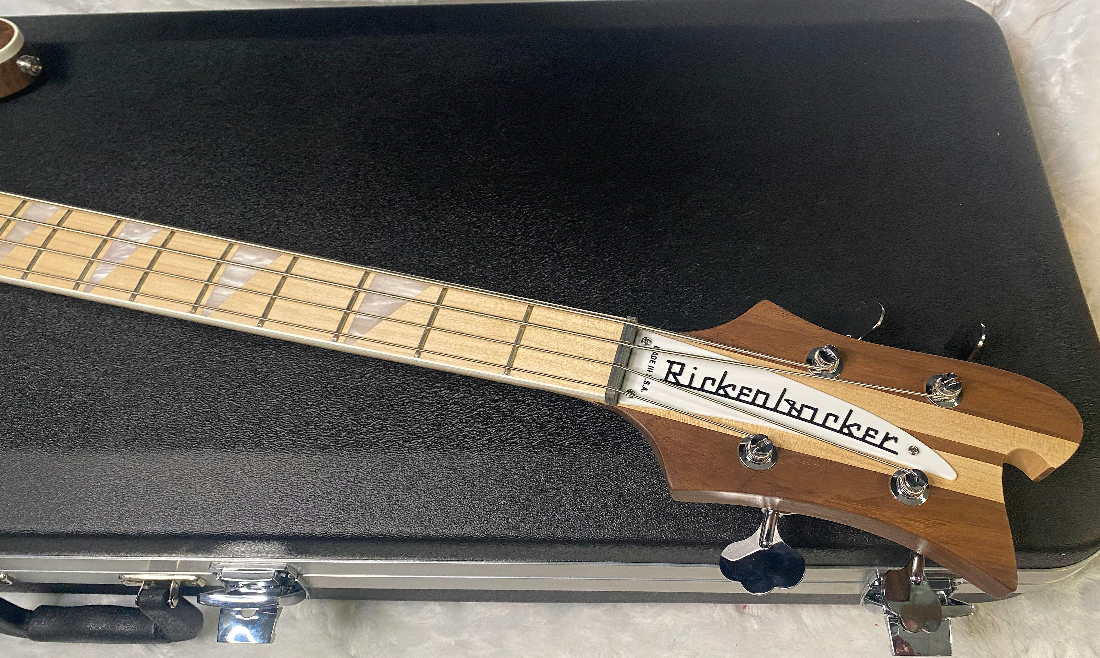 NEW! Rickenbacker 4003 W Walnut - 4-String Bass - Authorized Dealer - 8.8lbs - G06774