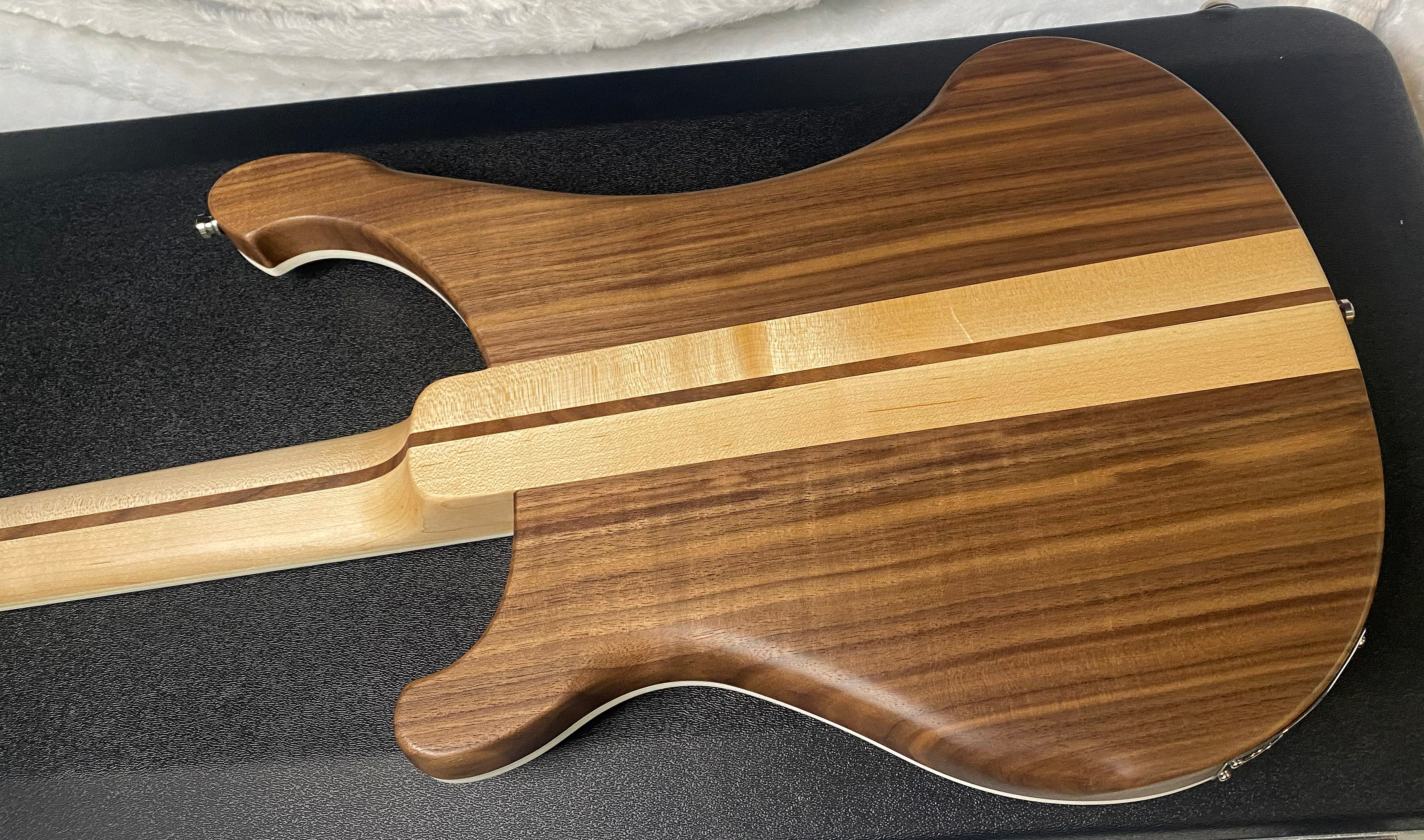 NEW! Rickenbacker 4003 W Walnut - 4-String Bass - Authorized Dealer - 8.8lbs - G06774