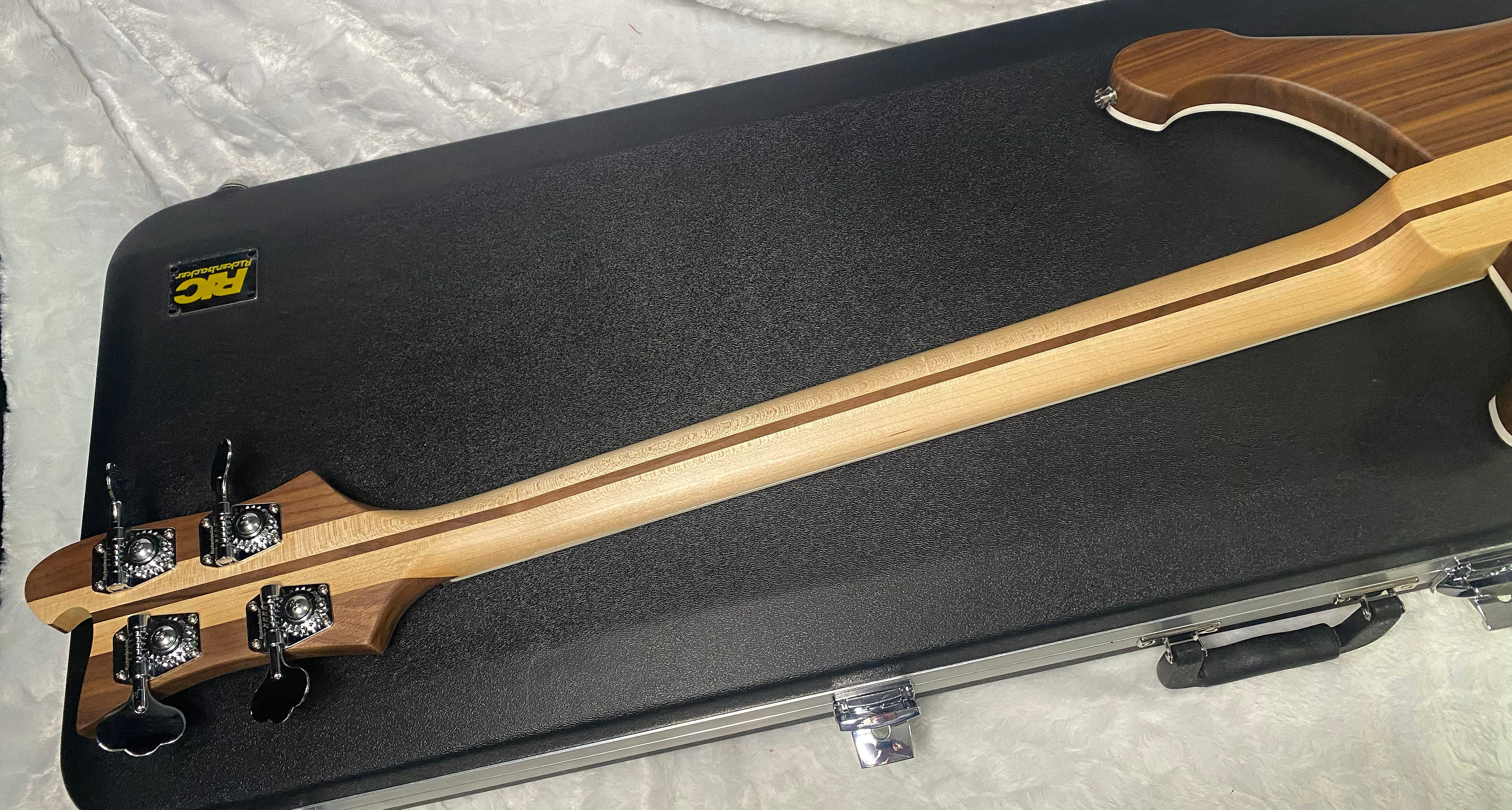 NEW! Rickenbacker 4003 W Walnut - 4-String Bass - Authorized Dealer - 8.8lbs - G06774