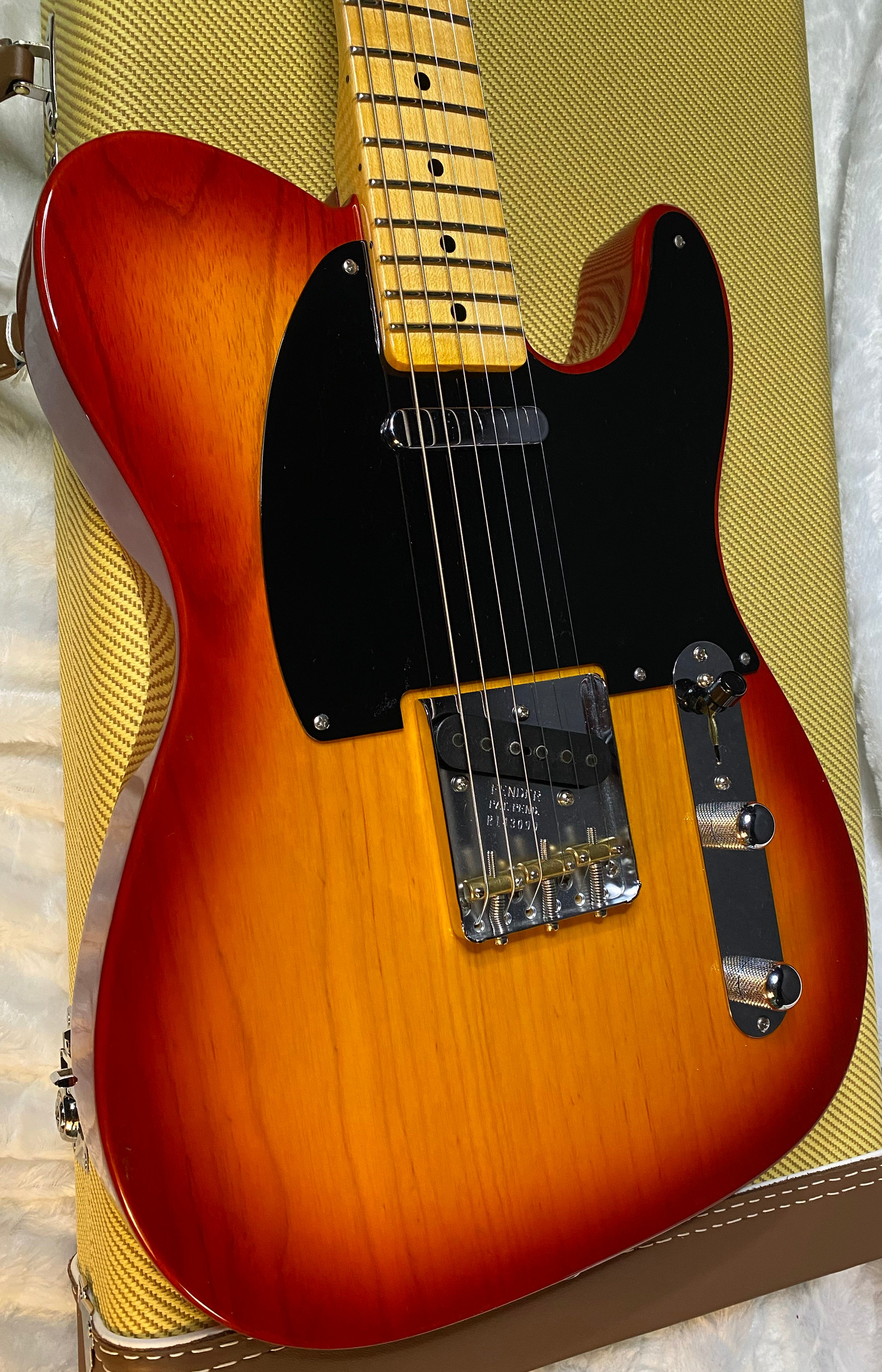 NEW! Fender '54 Limited Edition Telecaster - Handwound PU's - Time Capsule - TCP - Custom Shop - Authorized Dealer - Aged Cherry Sunburst - 7.2lbs - G05907