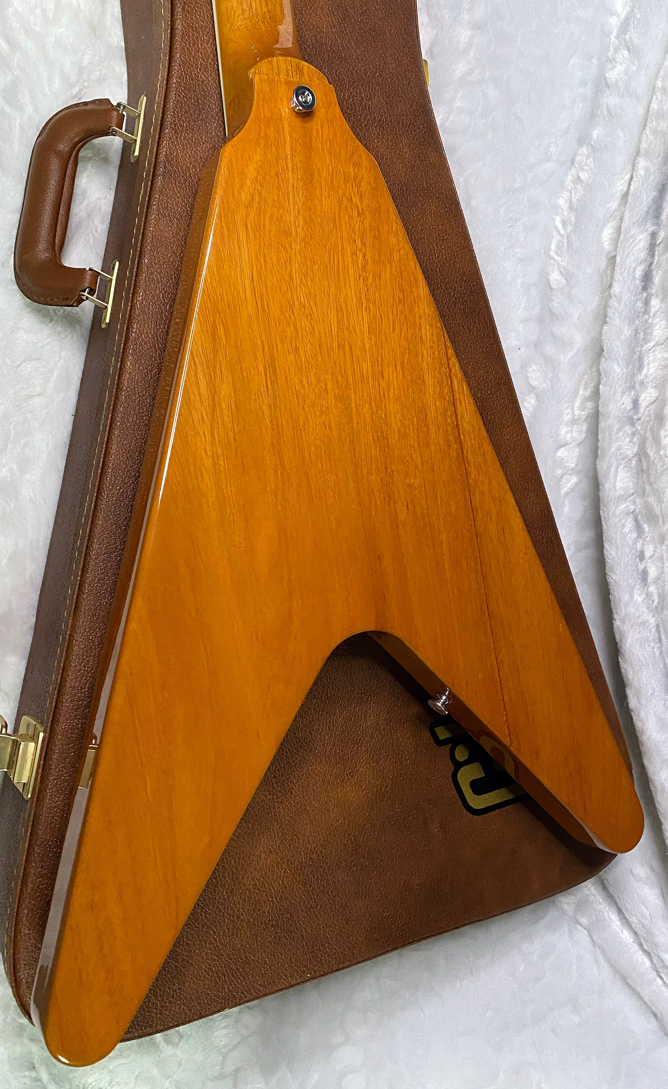 NEW! Gibson '70s Flying V - Antique Natural - Only 6.9 lbs - Original Case - Authorized Dealer - G07360