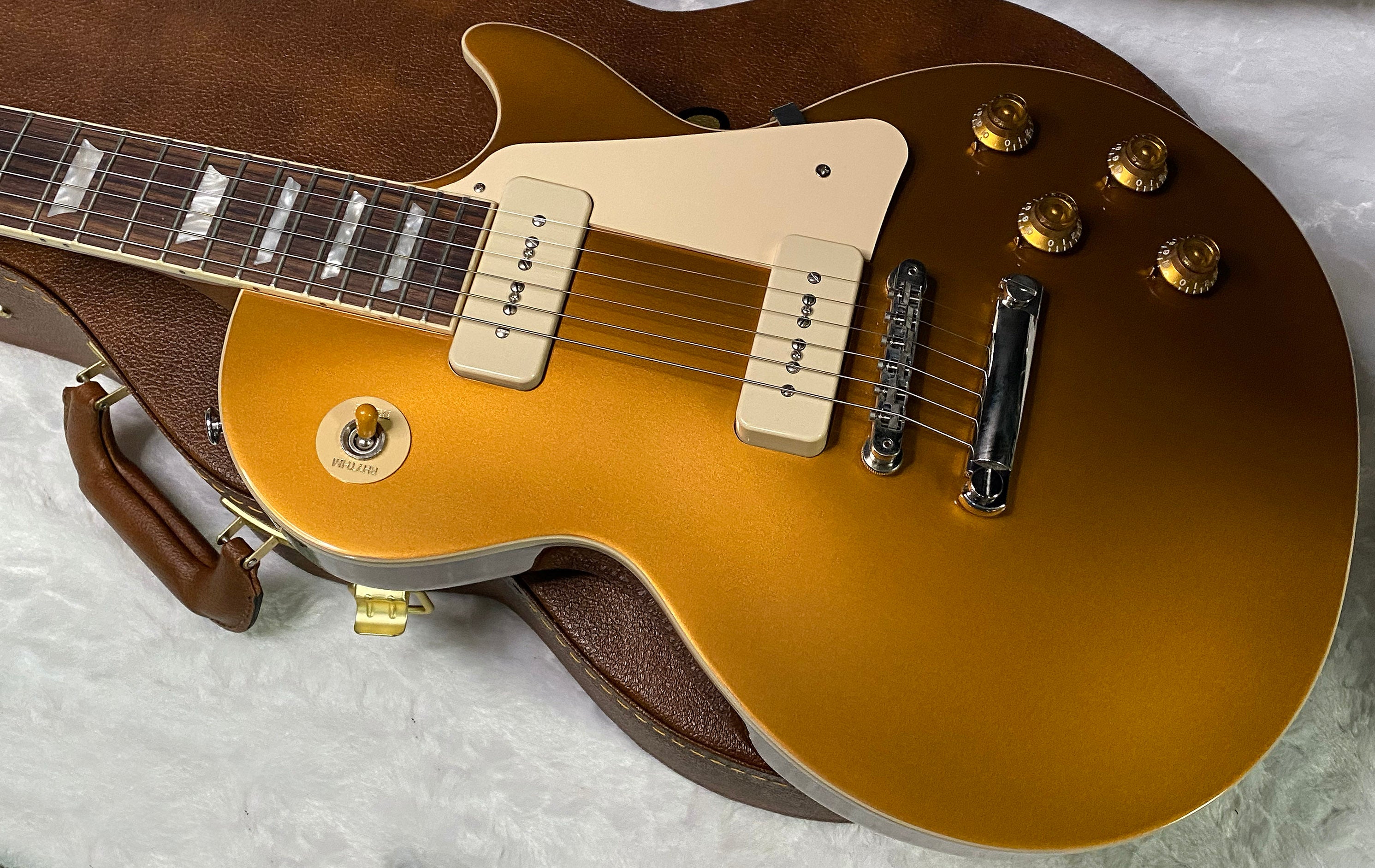 NEW! Gibson Les Paul Standard '50s P-90 - Gold Top - Authorized Dealer - 10.2 lbs - G07271