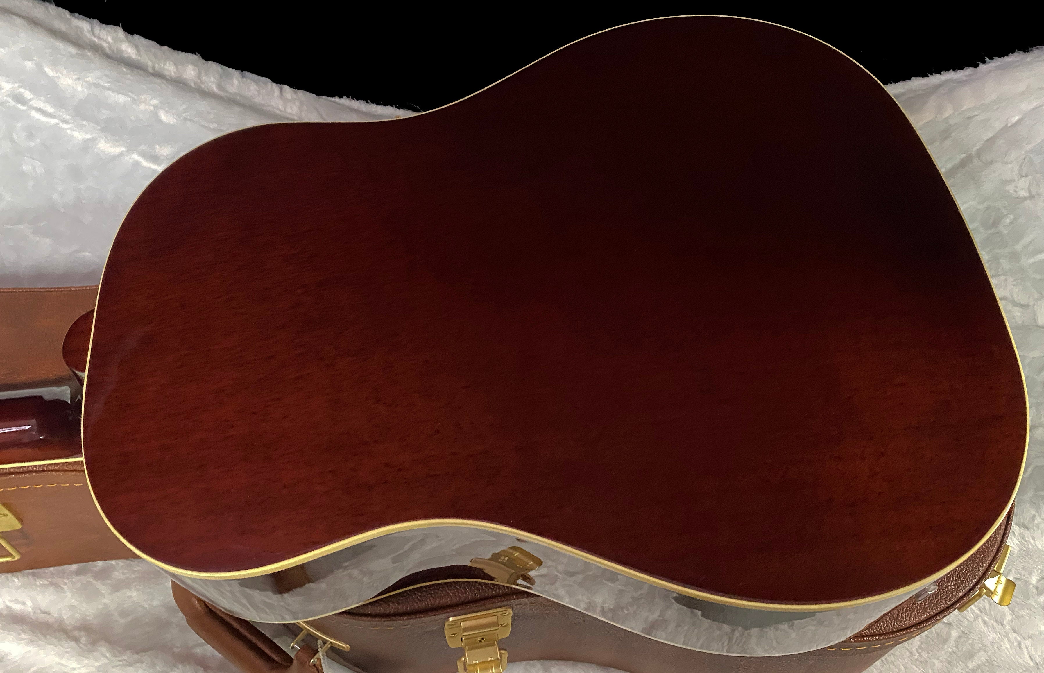 NEW ! Gibson J-160E Original - Vintage Sunburst - 4.7 lbs - Authorized Dealer - In Stock - G07419