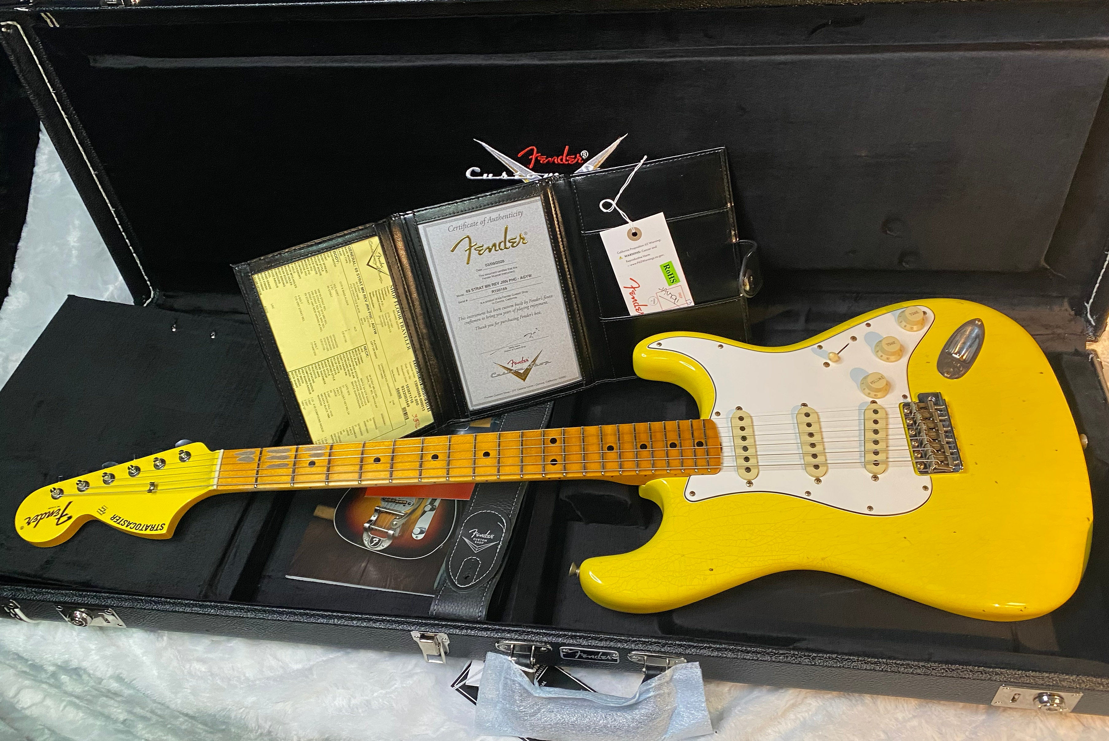 NEW! Fender Custom Shop Special Run '69 Stratocaster Journeyman Relic - Handwound P/U's - Aged Graffiti Yellow - Reverse Headstock - 7.7lbs - Authorized Dealer - One OFF! SUPRE RARE! G06783
