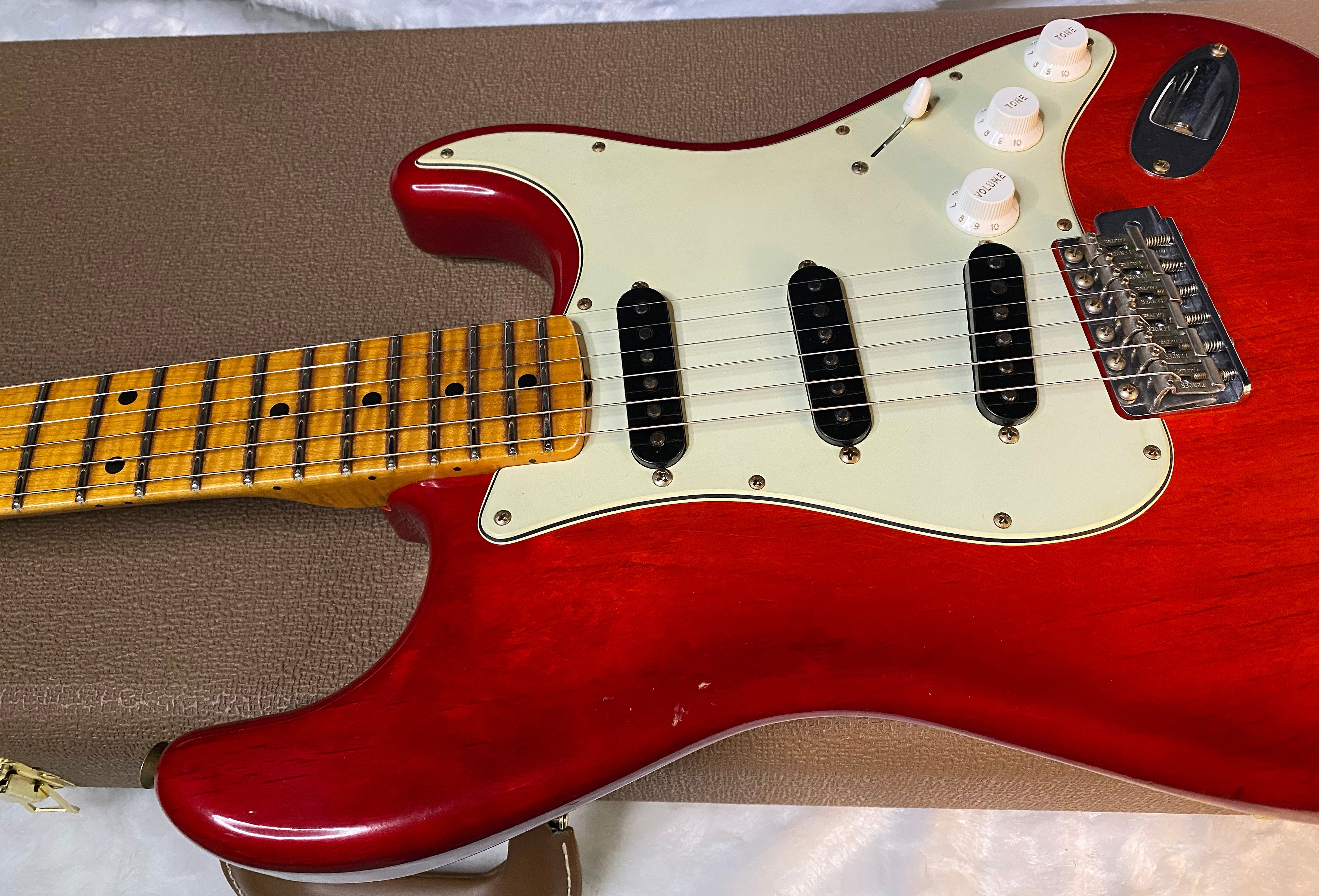 NEW Fender Custom Shop ' 62 Stratocaster Bizarre Guitar Exclusive Flamethrower - Journeyman Relic - Super Limited Edition - Transparent Red Burst - AAAA Flamed Maple Neck - 7.9 lbs - Authorized Dealer - G05945