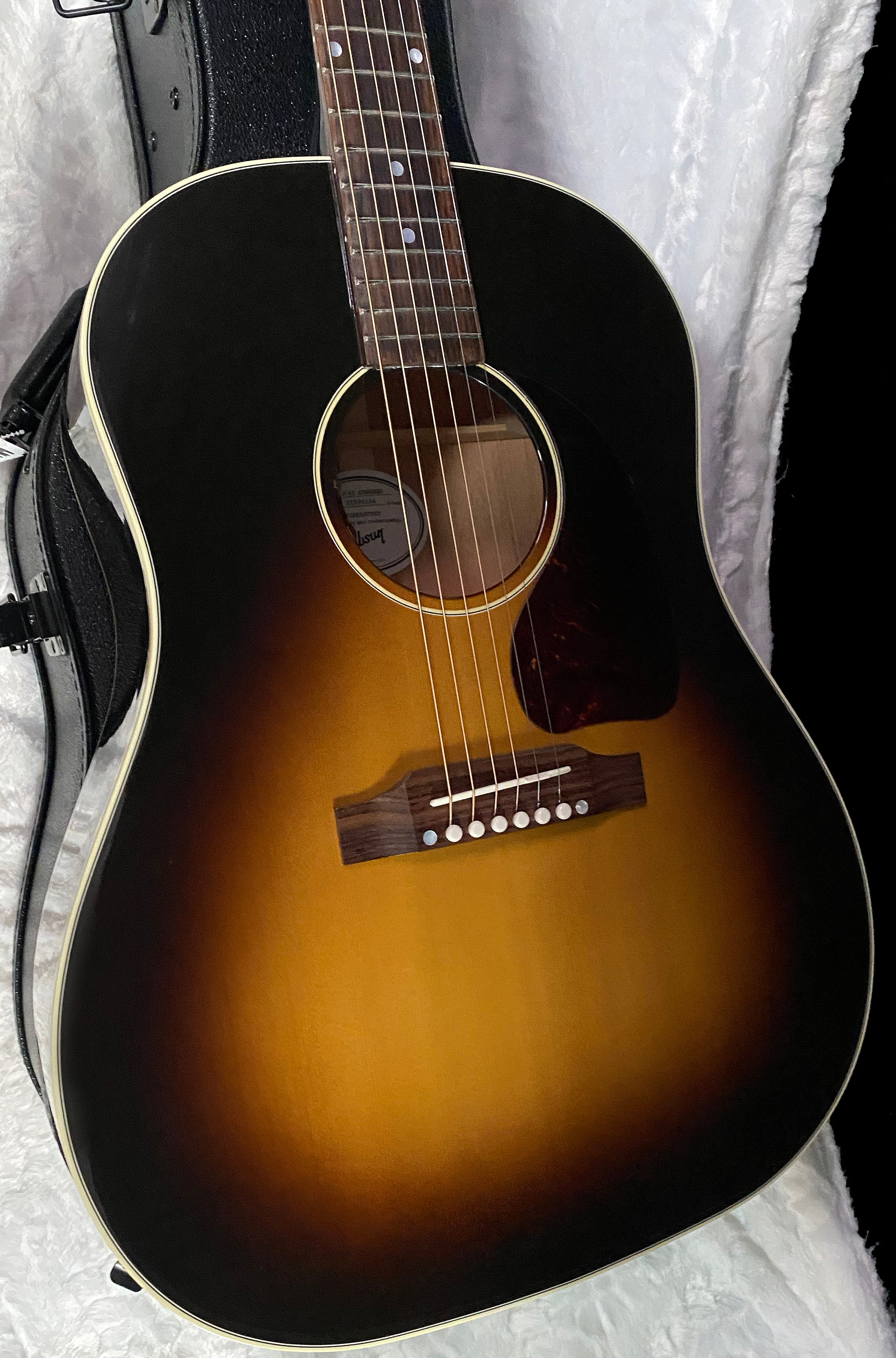 NEW! Gibson J-45 Standard Acoustic Electric Guitar - Vintage Sunburst - Authorized Dealer - 4.75lbs - G07426
