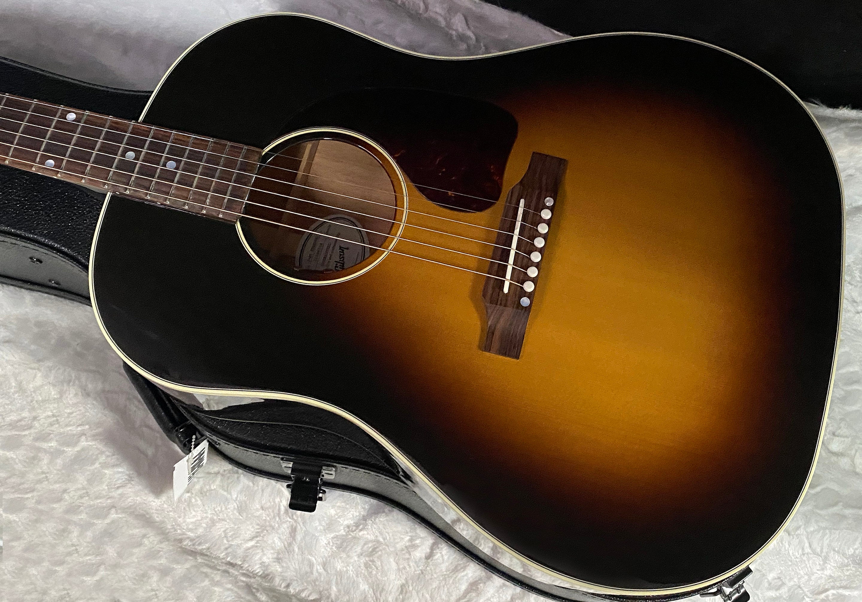 NEW! Gibson J-45 Standard Acoustic Electric Guitar - Vintage Sunburst - Authorized Dealer - 4.75lbs - G07426