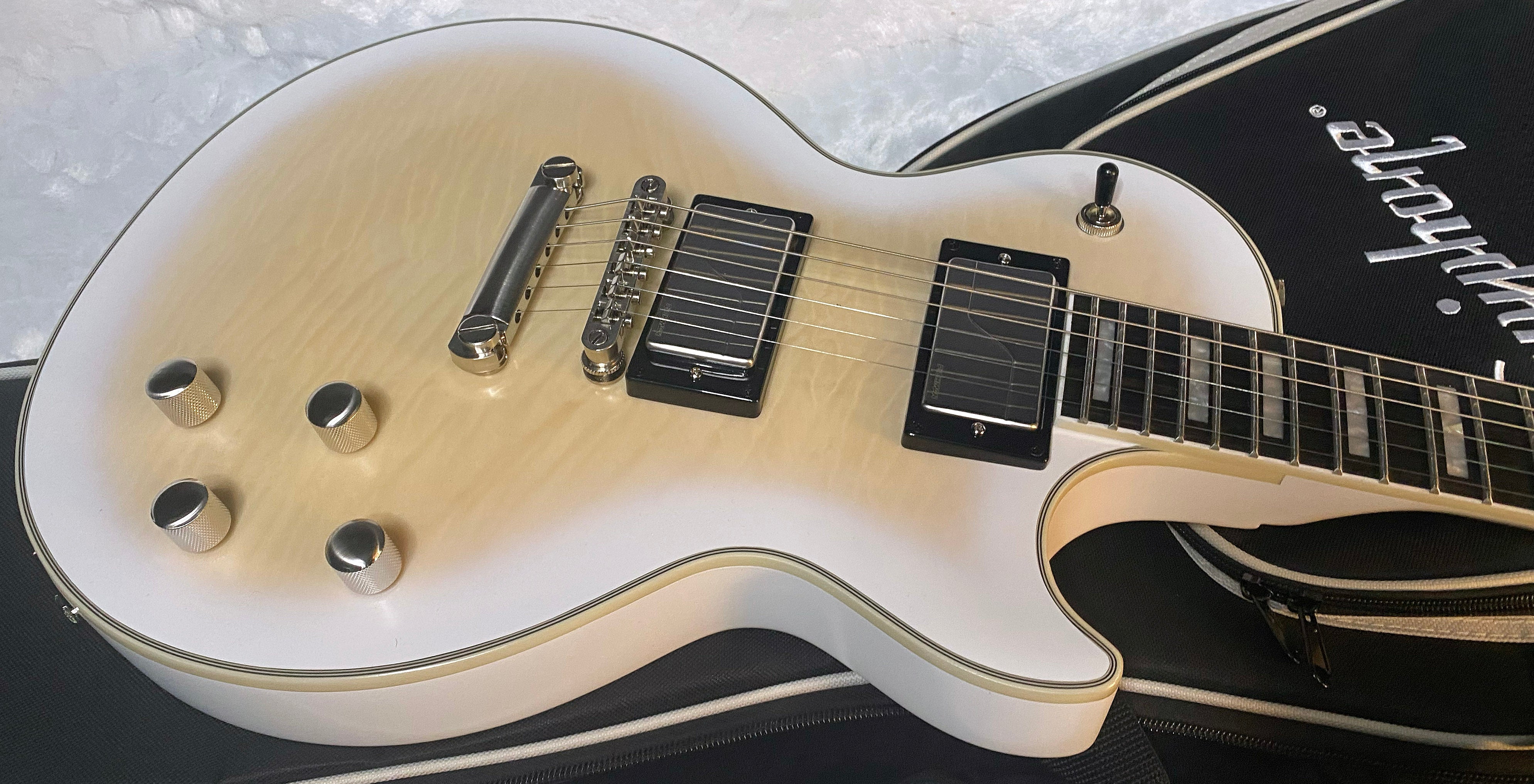 NEW ! Epiphone Les Paul Prophecy Electric Guitar - Aged White Tiger Burst - Authorized Dealer - 8.3lbs - G05320