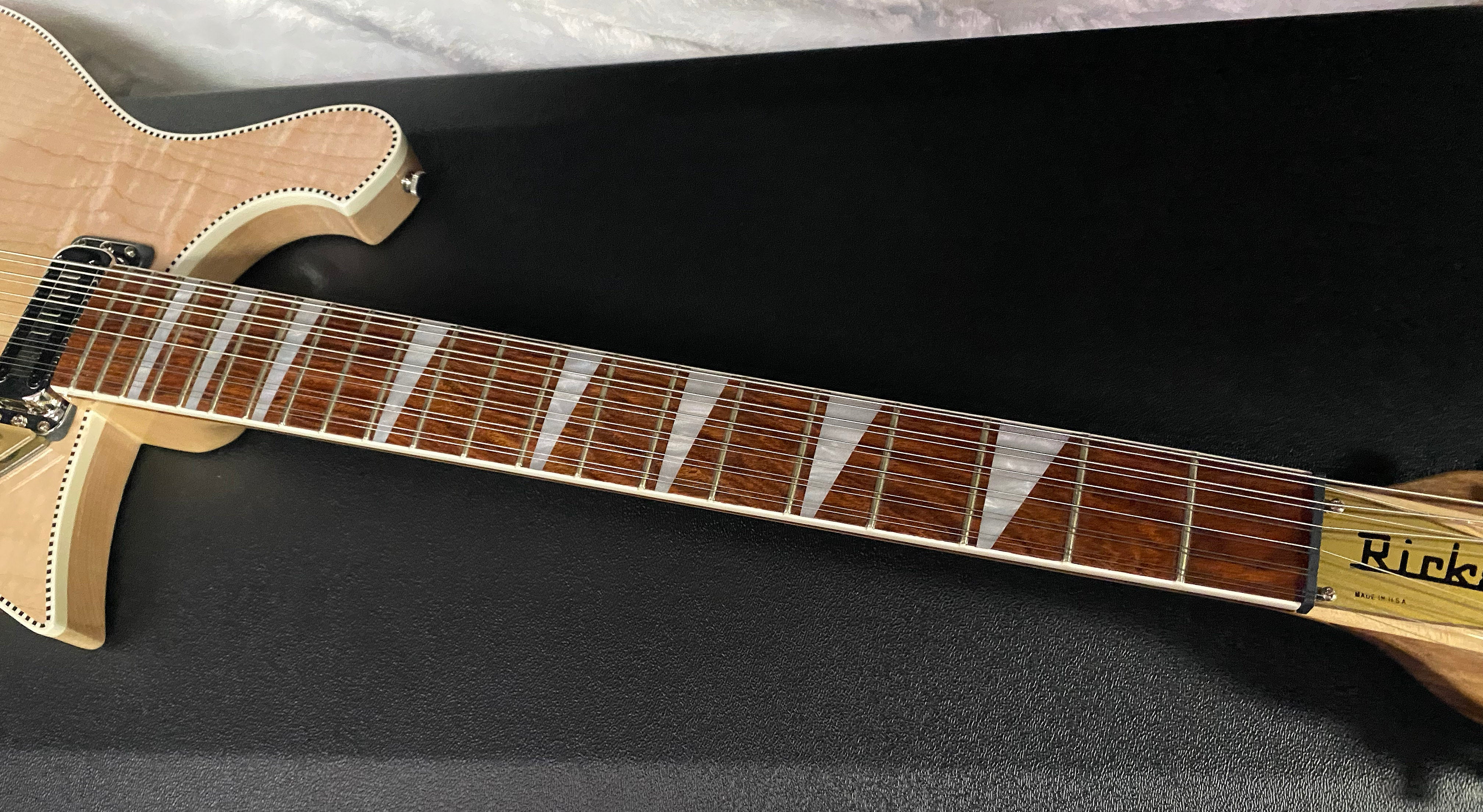 NEW! Rickenbacker 660/12 Maple Glo MG - Only 7.4 lbs - Authorized Dealer - G07430
