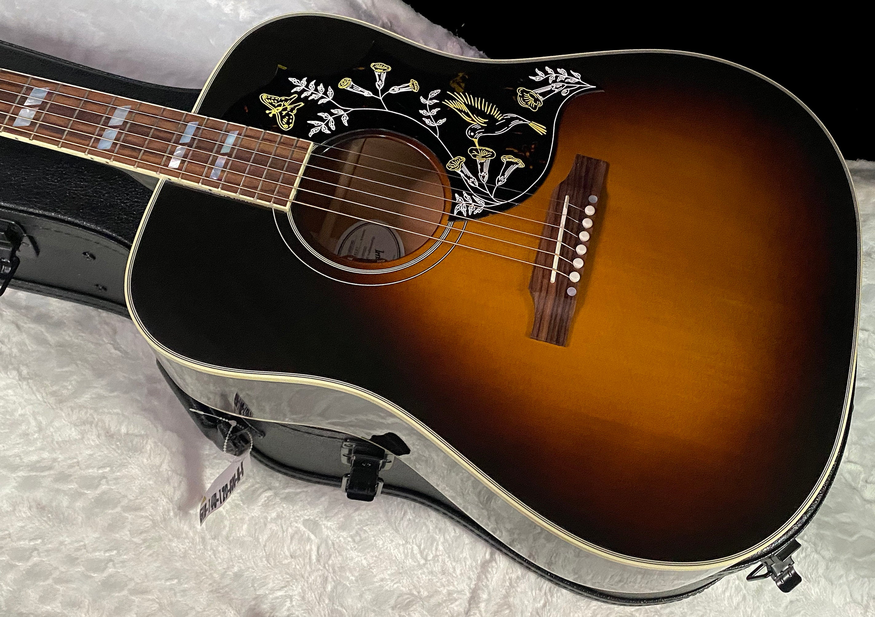 NEW ! Gibson Hummingbird Standard - Vintage Sunburst - Acoustic Electric - Authorized Dealer - 4.75lbs - G07416