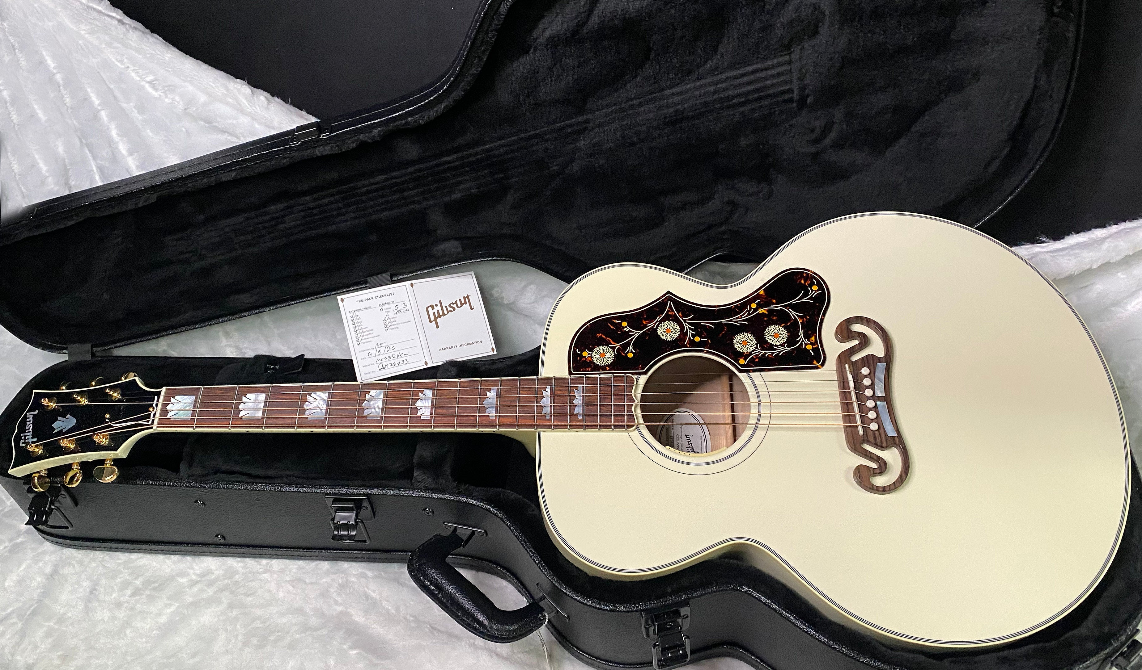 NEW Gibson SJ-200 Standard - Classic White - Authorized Dealer - 5.4 lbs - G07421