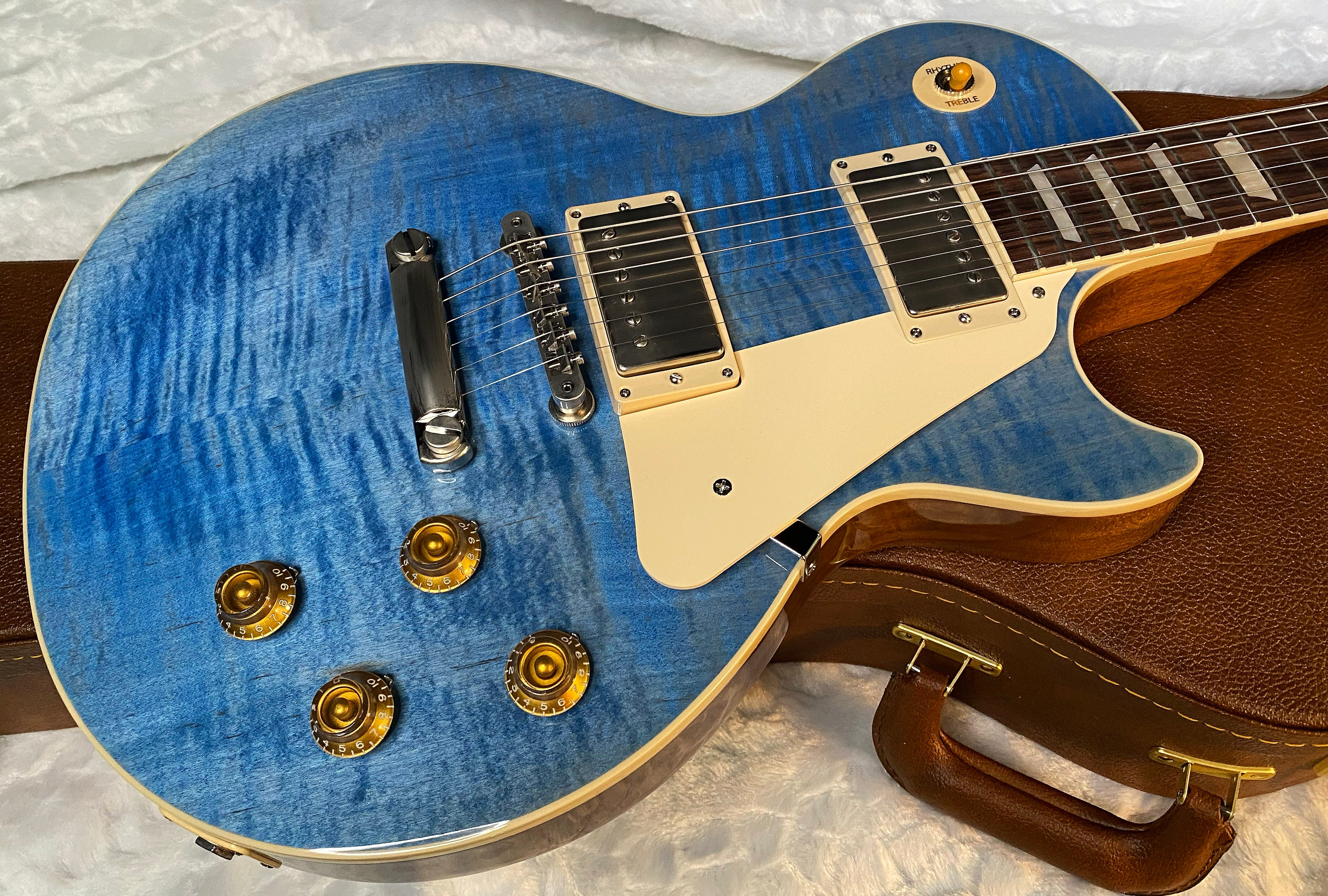 NEW ! Gibson Les Paul Standard '50s - Ocean Blue - Beautiful Flame Top - Authorized Dealer - 8.7 lbs - G05960