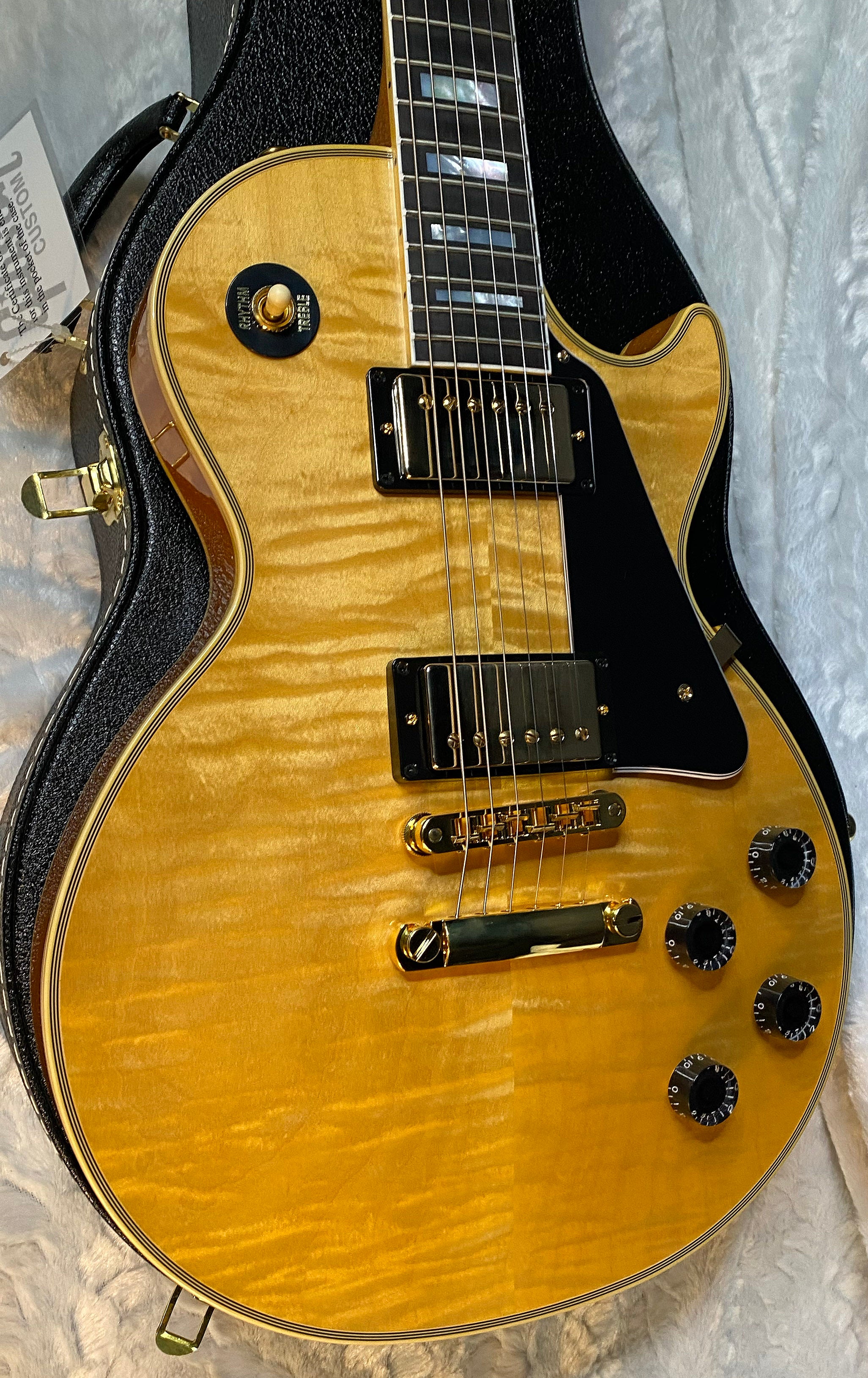 NEW! Gibson Dealer Select Custom Shop Les Paul Custom AAA Figured Flame Top - Antique Natural - Authorized Dealer - WOW! 8.9 lbs - G05981