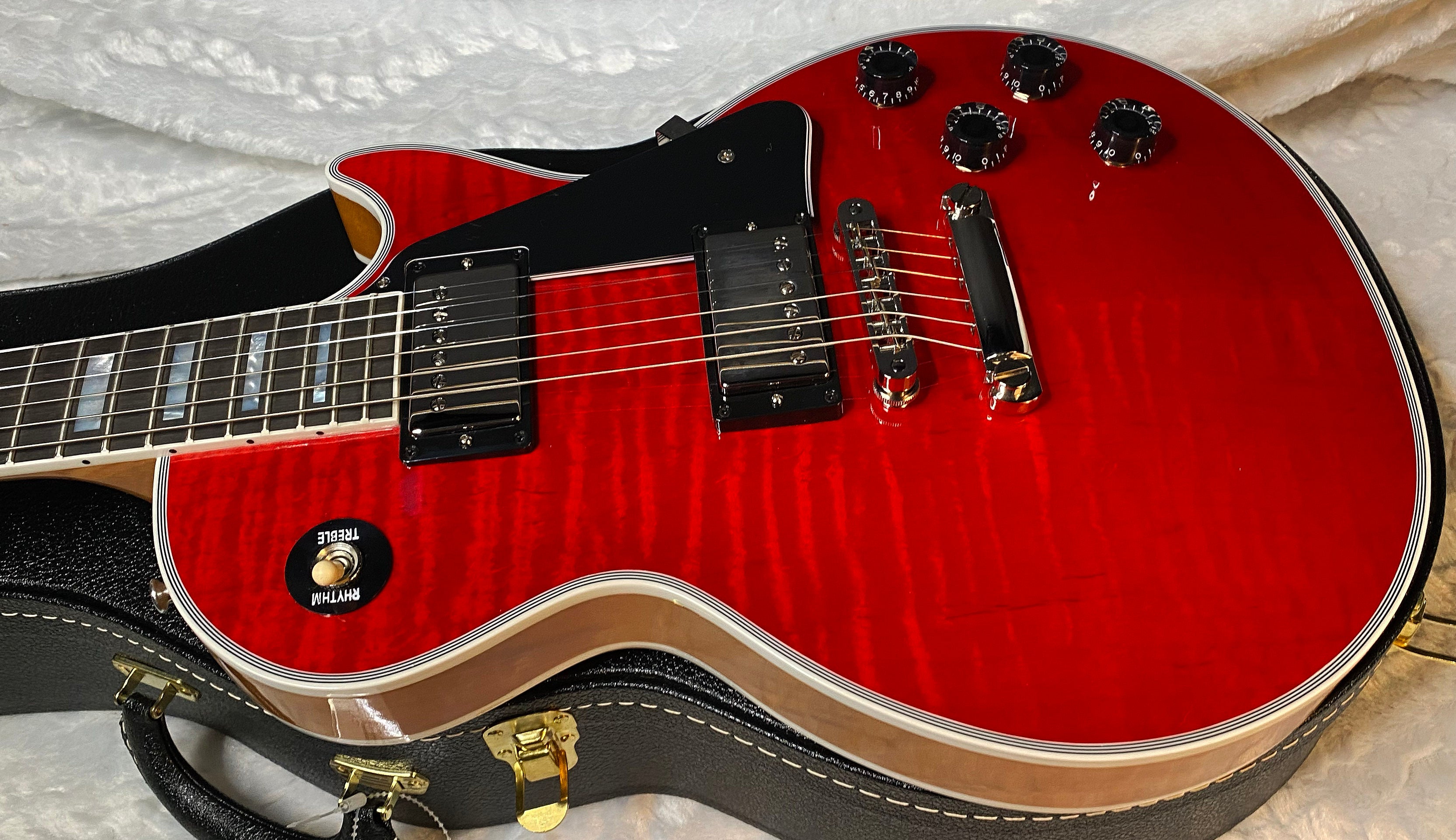 NEW! Gibson Dealer Select Custom Shop Les Paul Custom AAA Figured Flame Top - Transparent Red / Natural Back - Authorized Dealer - WOW! 8.7 lbs - G05983