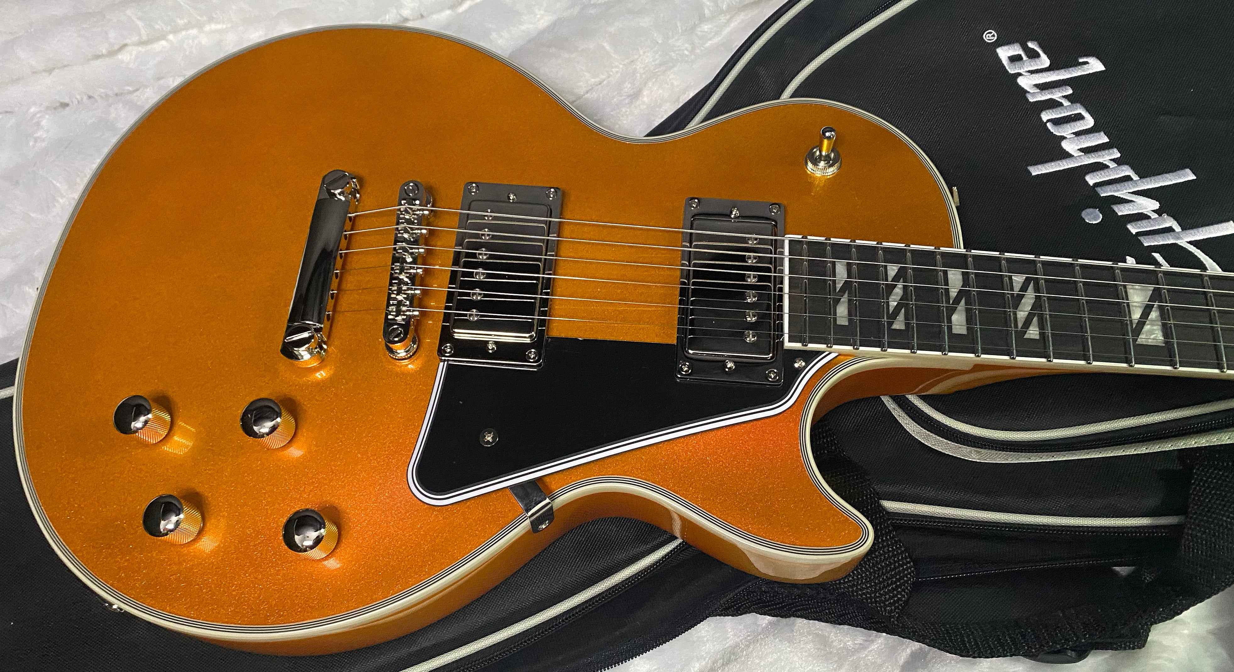NEW! Epiphone Futura Les Paul Custom - Firestorm Shift Finish - Deluxe Gig Bag - 7.8 lbs - Authorized Dealer - G07328