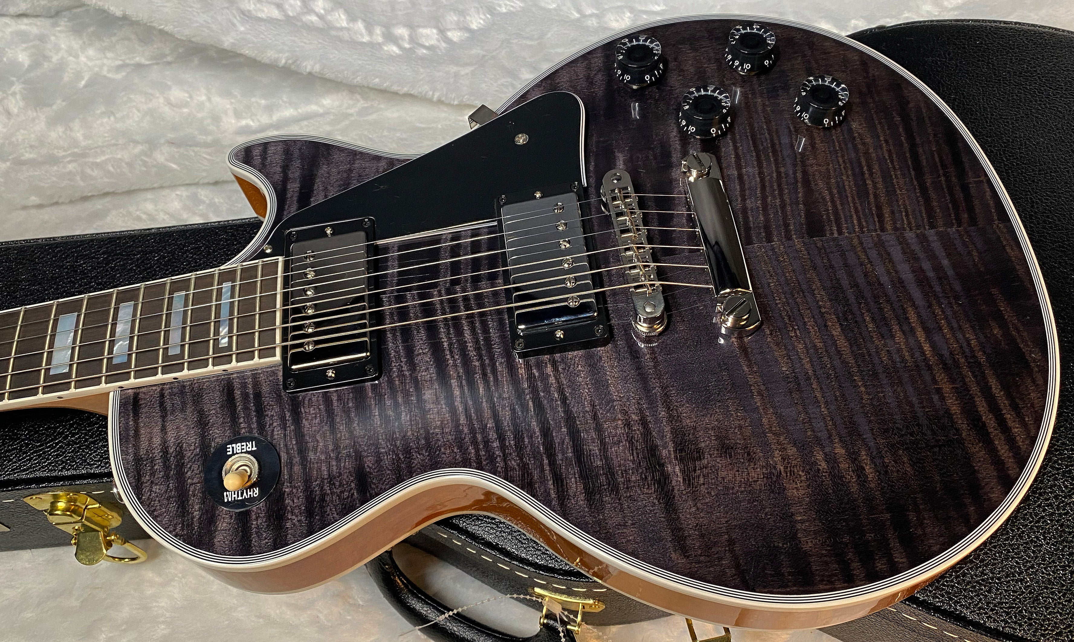 NEW! Gibson Dealer Select Custom Shop Les Paul Custom AAA Figured Flame Top - Transparent Black / Natural Back - Authorized Dealer - WOW! WOW! WOW! 8.9 lbs - G05989
