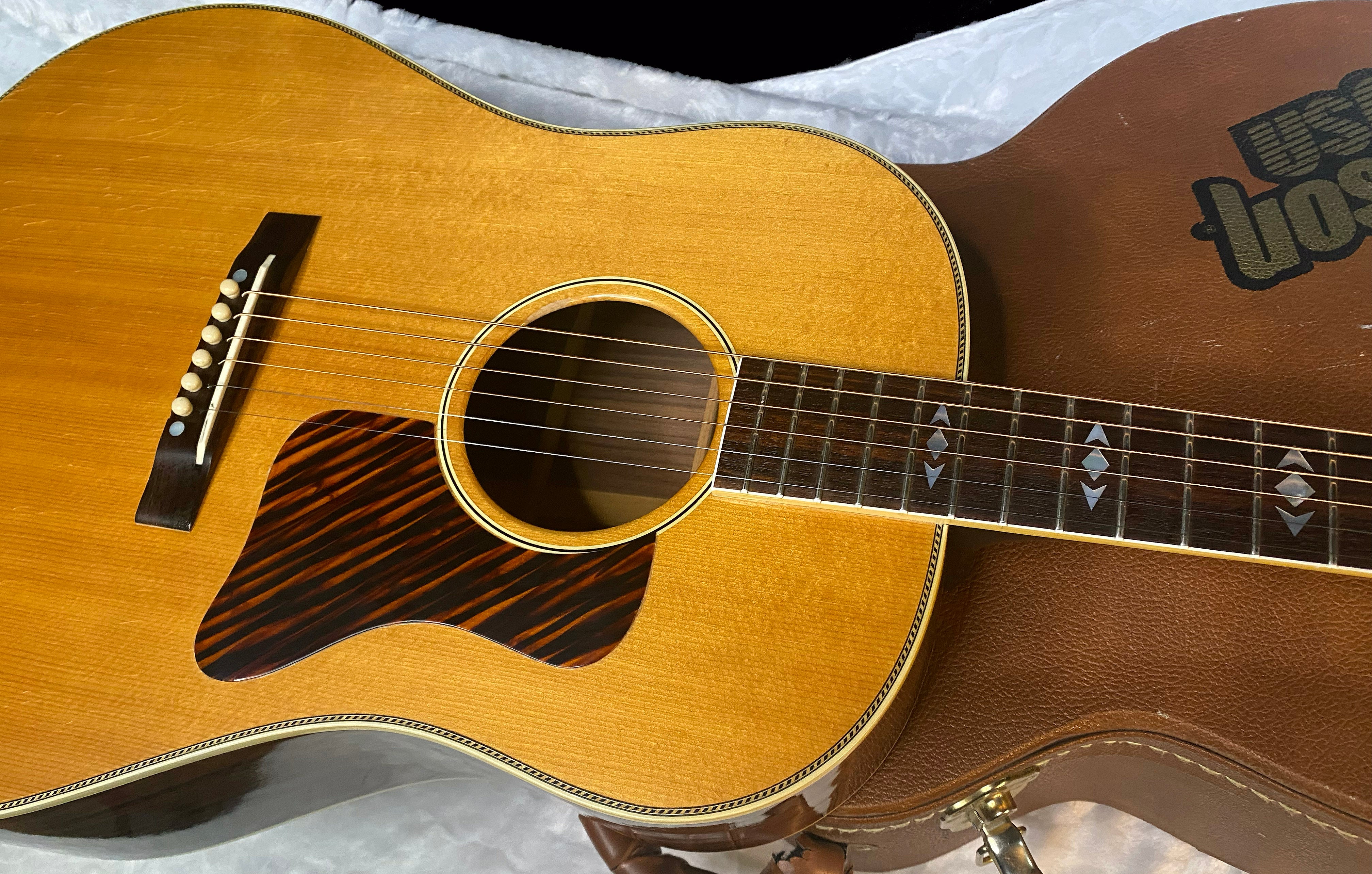 1993 Gibson Montana Special #12 of 31 Special Edition Advanced Jumbo - OHSC - WOW! Ultra RARE! 4.2lbs