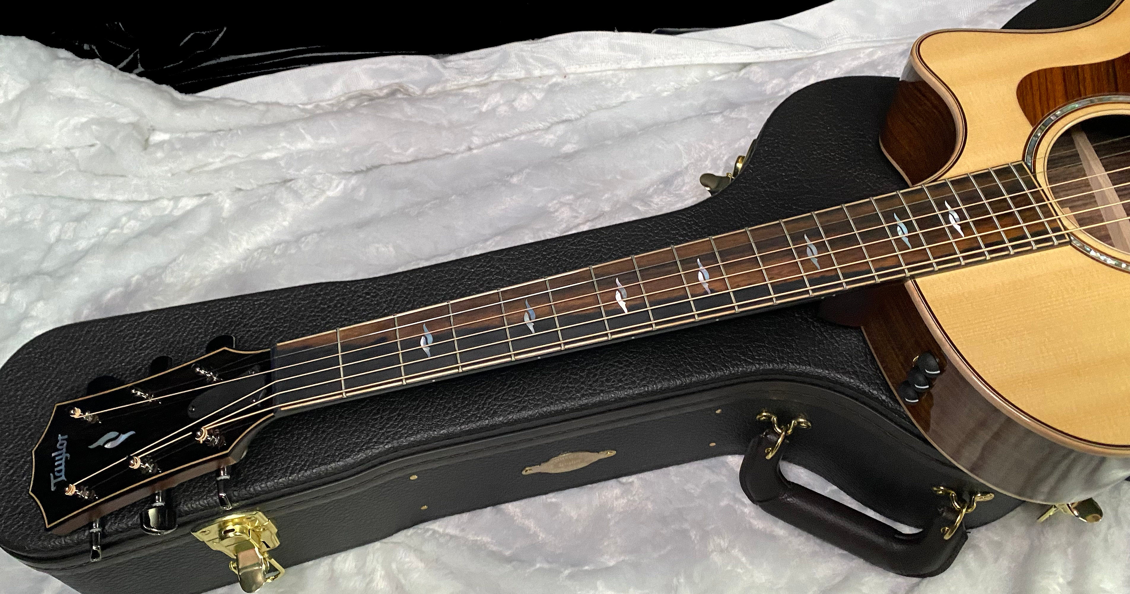 MINT! Taylor 814ce Acoustic-Electric Guitar - ES2 Electronics - 4.7lbs - Authorized Dealer - G07437