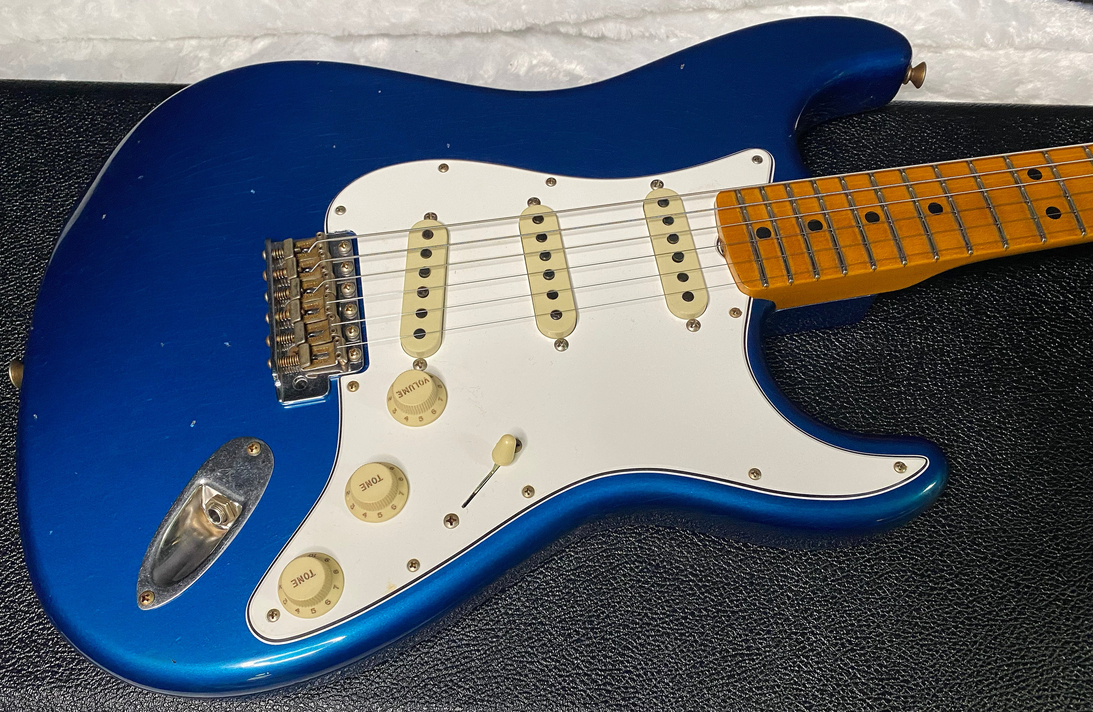 NEW! Fender Custom Shop Special Run '69 Stratocaster Journeyman Relic - Handwound P/U's - Aged Aquamarine Metallic - Reverse Headstock - 7.8lbs - Authorized Dealer - One OFF! SUPER RARE! G07462