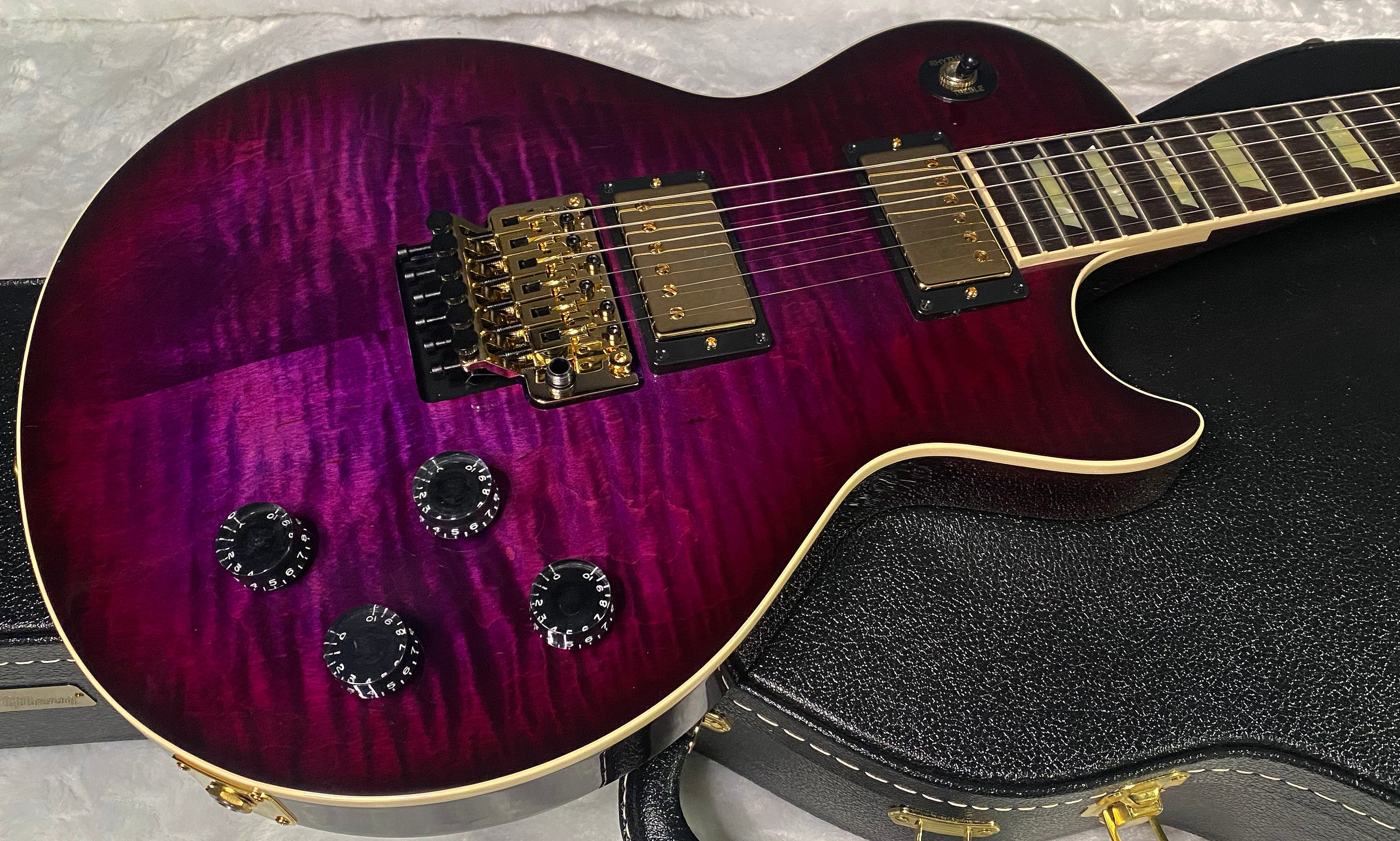 NEW! Gibson Custom Les Paul Axcess Standard Figured Top Floyd Rose Electric Guitar - Greatest Hits II - Authorized Dealer - Tri-Berry Burst - WOW! 8.5lbs - G07453
