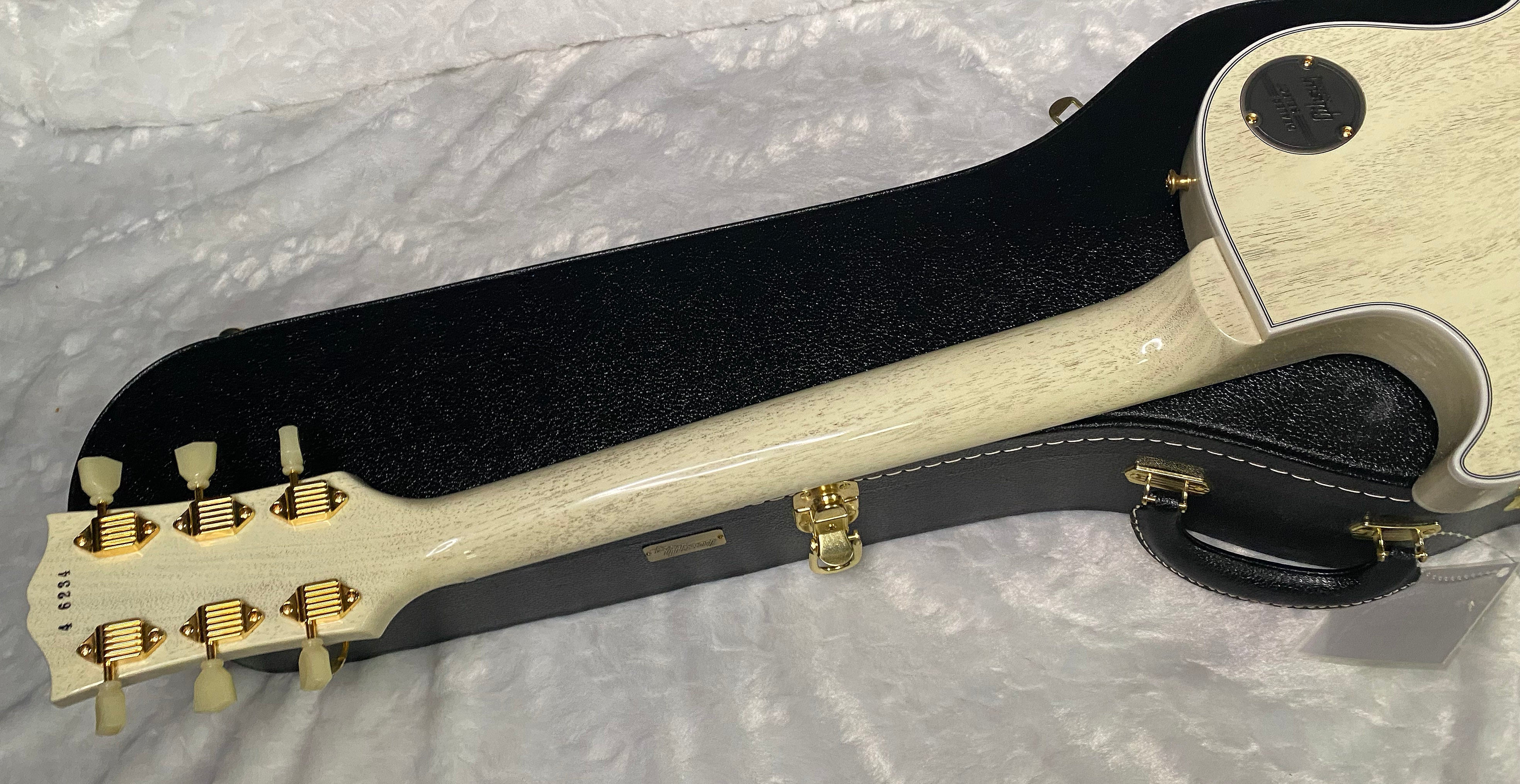 NEW ! Gibson Custom Shop Historic '54 Les Paul Custom Reissue Dealer Select - P-90's Staple Pick-Up - TV White - VOS - Authorized Dealer - Only 8.4 lbs - G07457