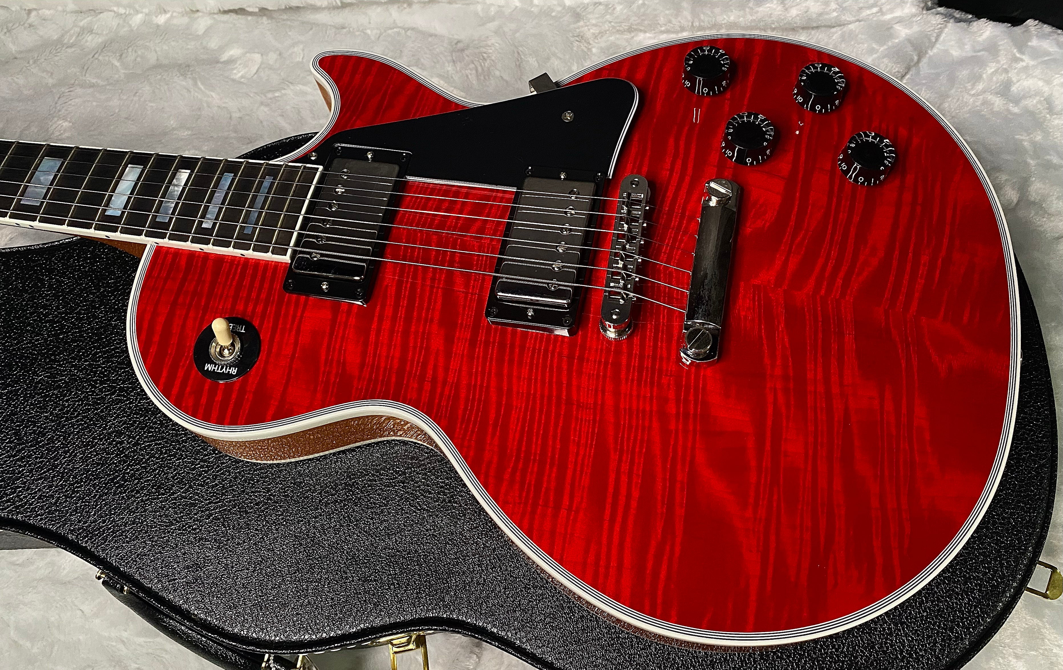 NEW! Gibson Dealer Select Custom Shop Les Paul Custom AAA Figured Flame Top - Transparent Red / Natural Back - Authorized Dealer - WOW! 9.5 lbs - G07455