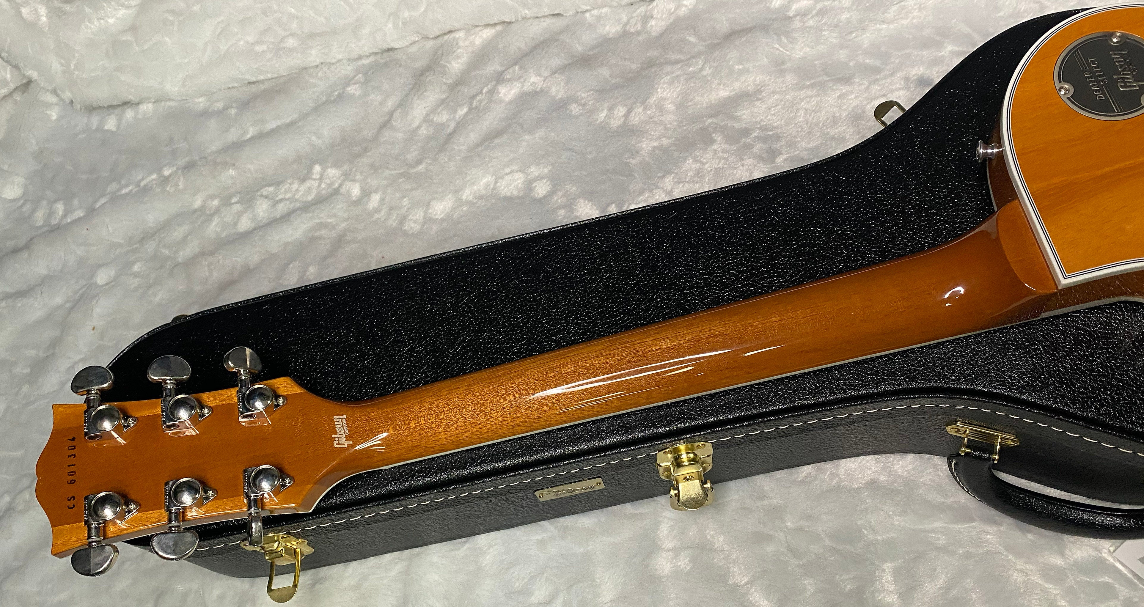 NEW! Gibson Dealer Select Custom Shop Les Paul Custom AAA Figured Flame Top - Transparent Red / Natural Back - Authorized Dealer - WOW! 9.5 lbs - G07455