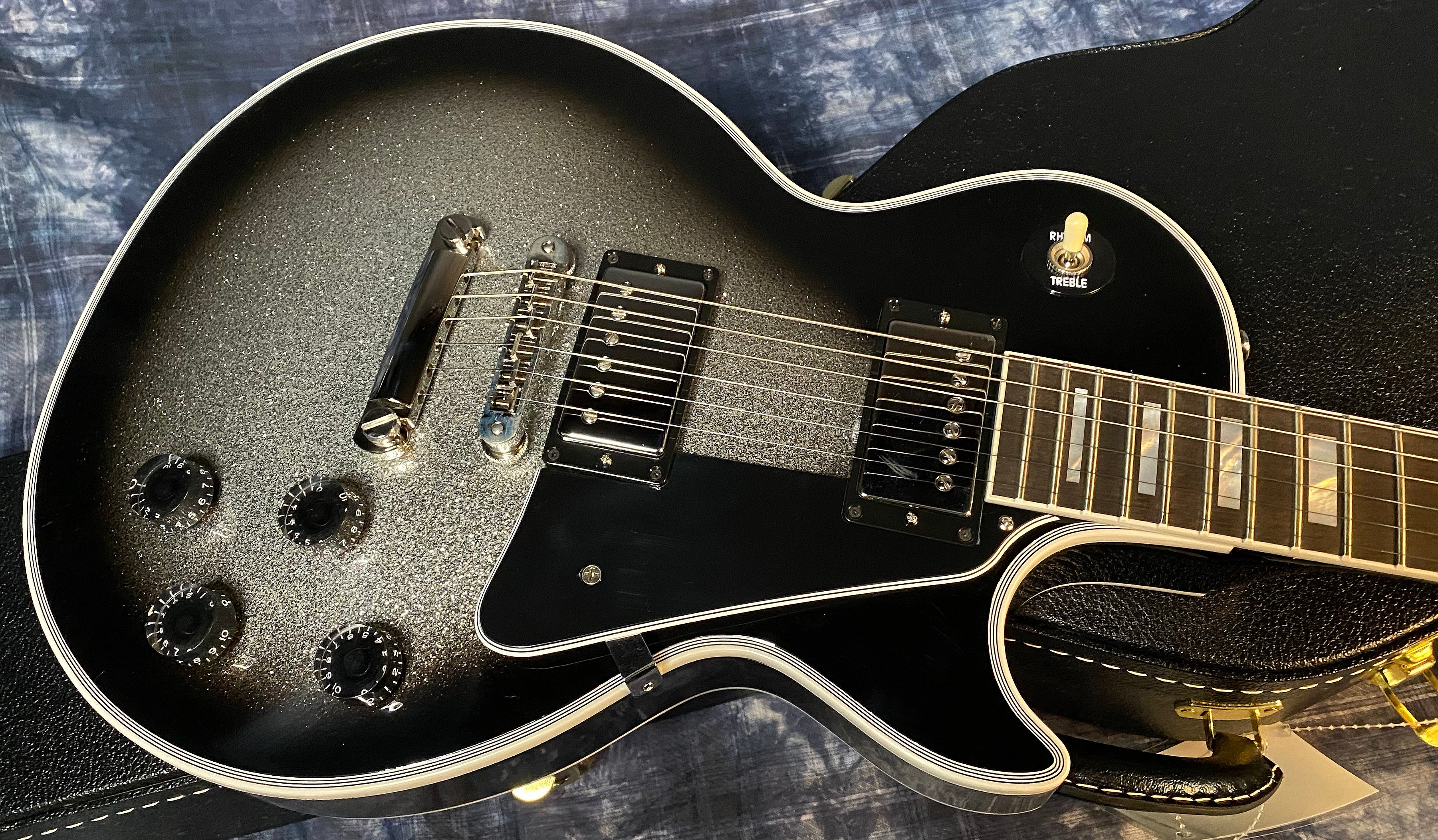 NEW! 2024 Gibson Custom Shop Les Paul Custom - Authorized Dealer - Silver Sparkle Burst - Super RARE! 10 lbs of LP Tone! - G04665