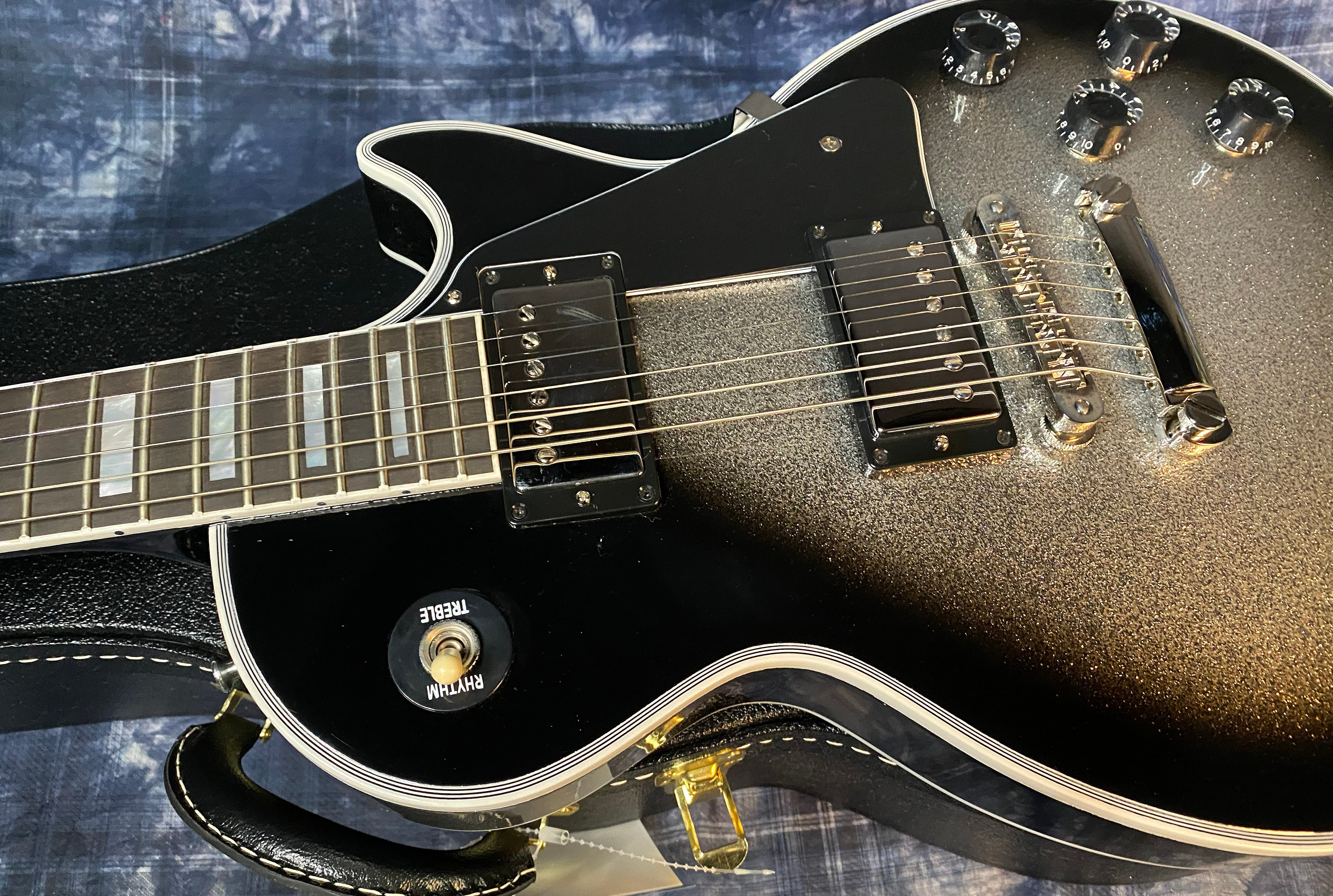 NEW! 2024 Gibson Custom Shop Les Paul Custom - Authorized Dealer - Silver Sparkle Burst - Super RARE! 10 lbs of LP Tone! - G04665