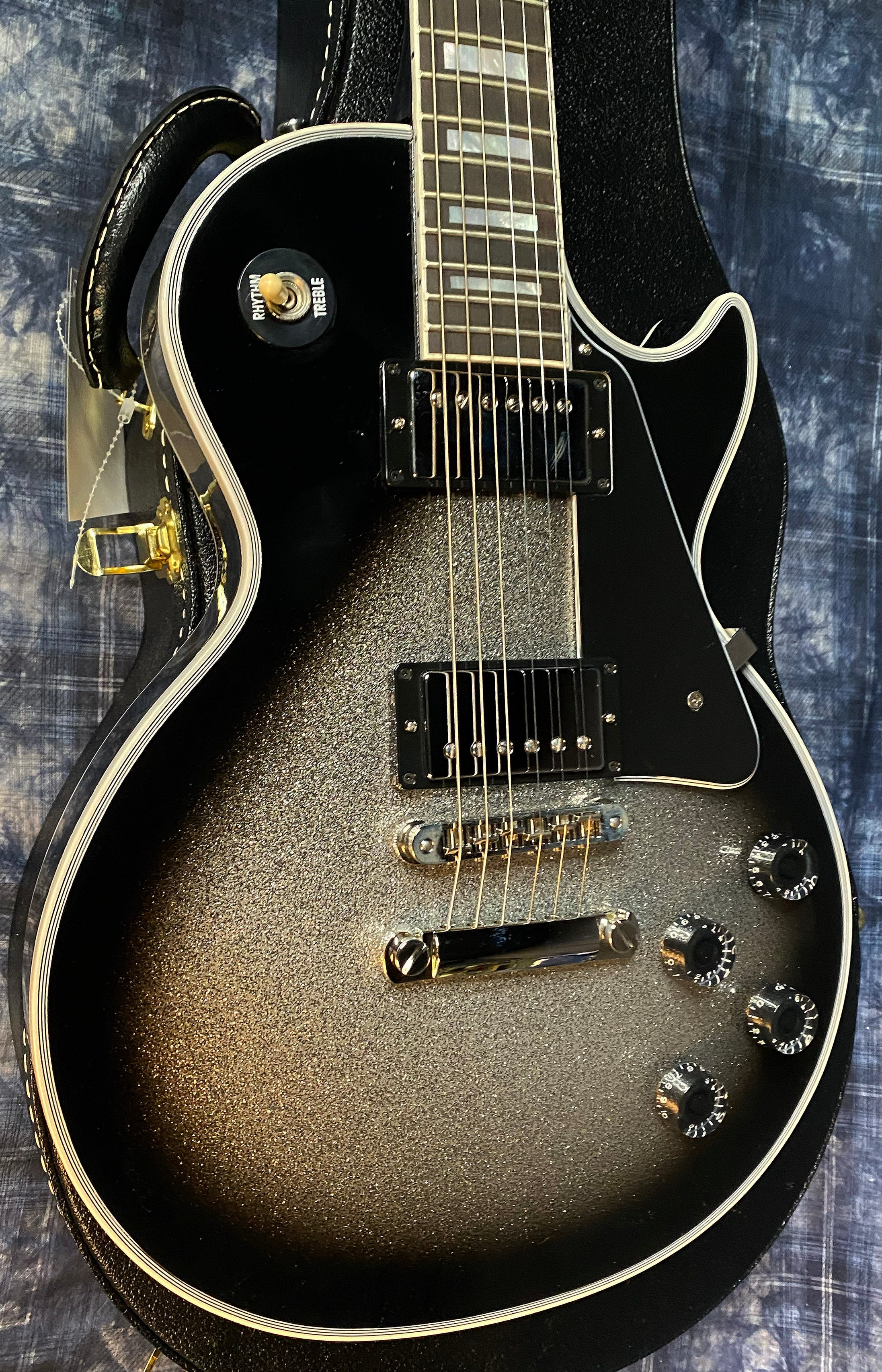 NEW! 2024 Gibson Custom Shop Les Paul Custom - Authorized Dealer - Silver Sparkle Burst - Super RARE! 10 lbs of LP Tone! - G04665