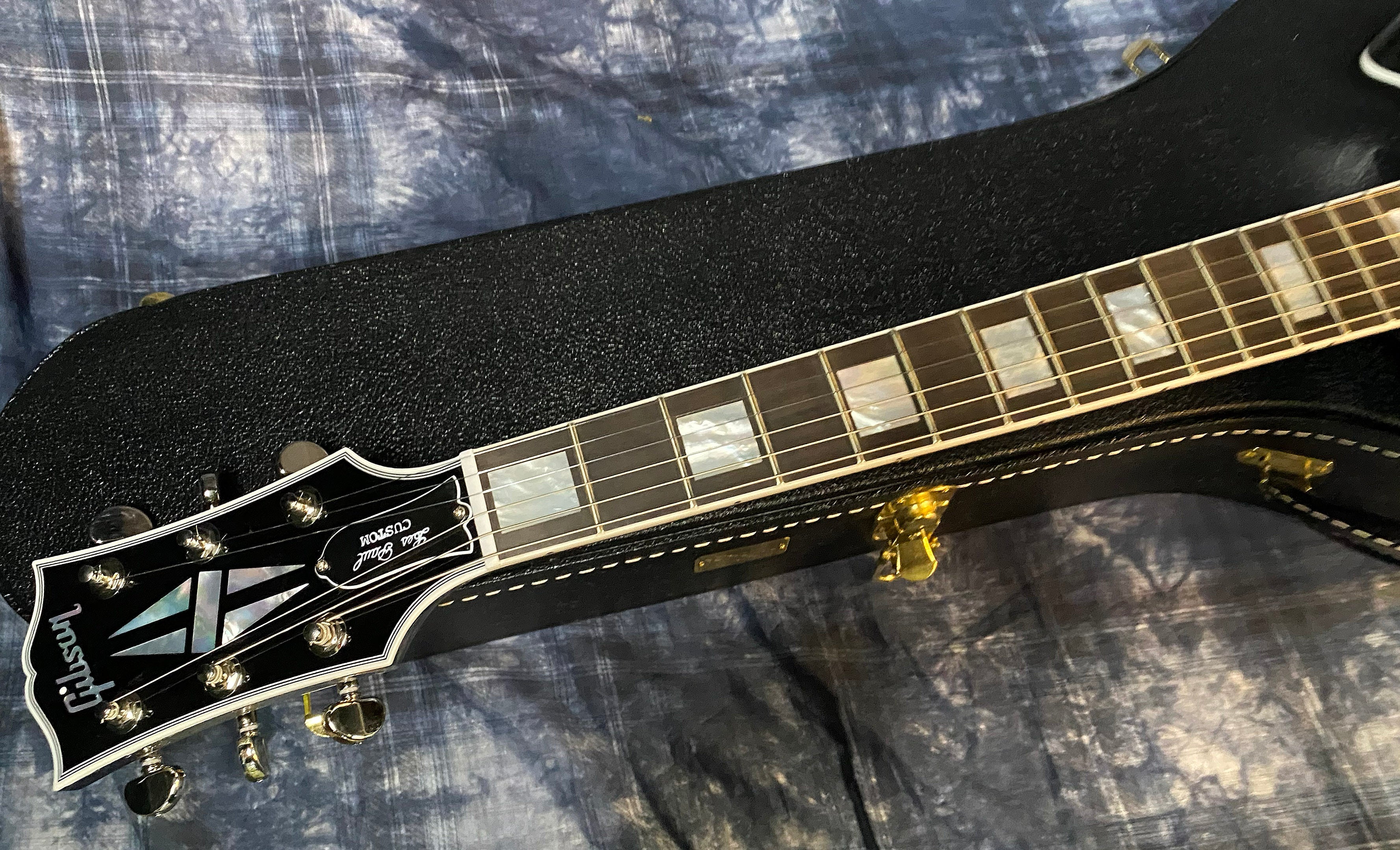 NEW! 2024 Gibson Custom Shop Les Paul Custom - Authorized Dealer - Silver Sparkle Burst - Super RARE! 10 lbs of LP Tone! - G04665