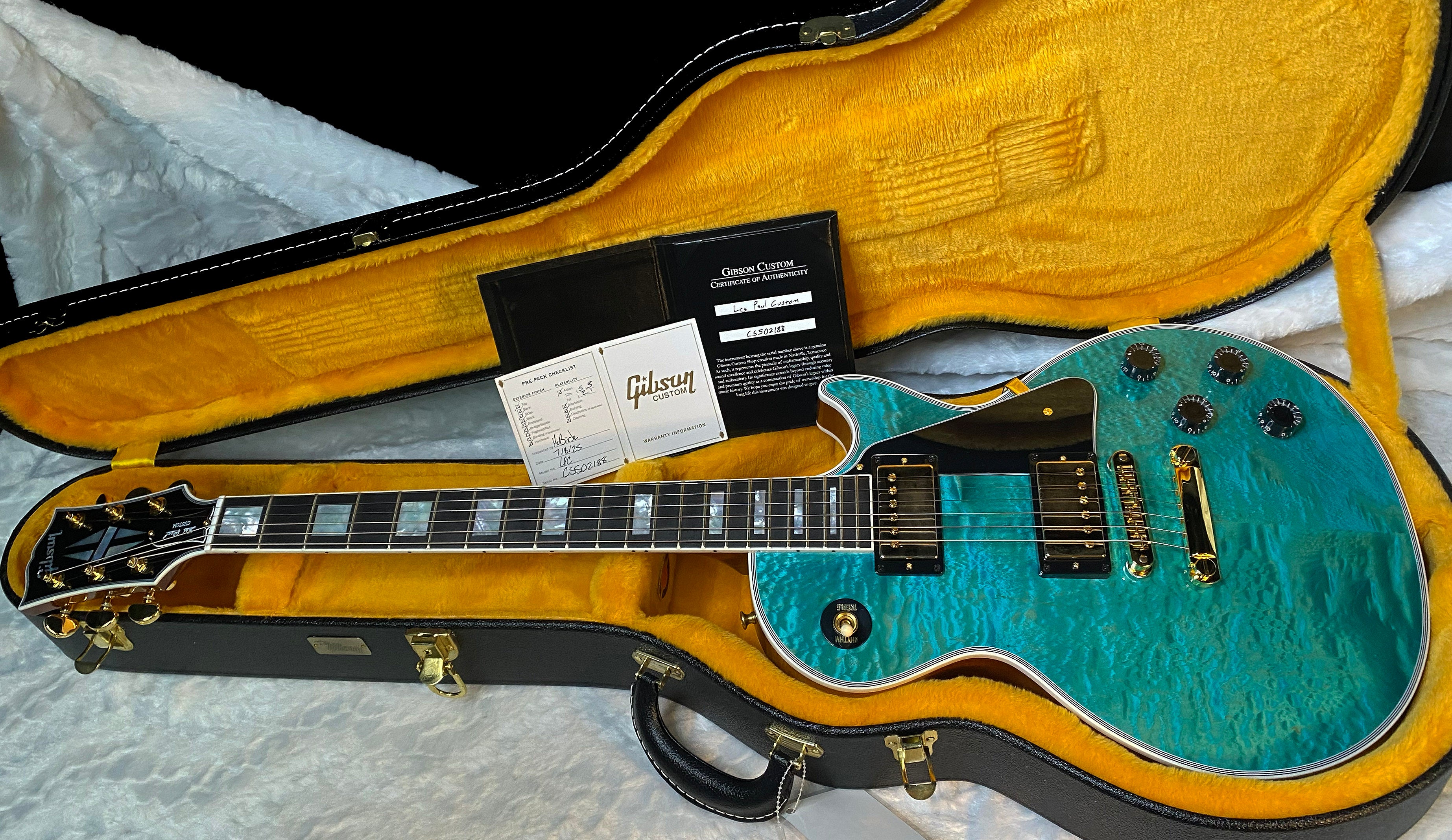NEW! Gibson Dealer Select Custom Shop Les Paul Custom AAA Quilt Top - Aqua Blue - Authorized Dealer - WOW! 8.9 lbs - G06011