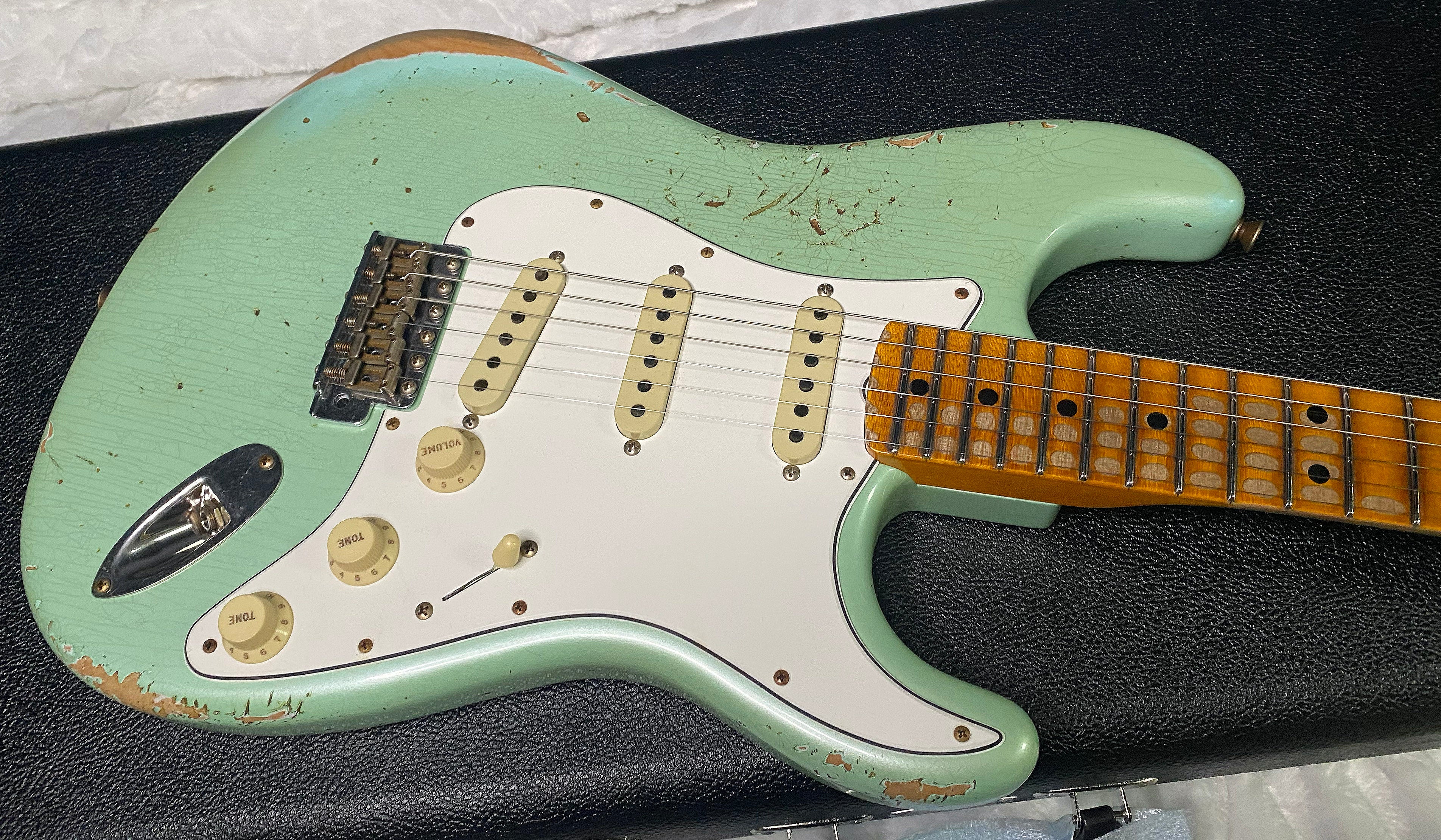 NEW! Fender Custom Shop Special Run '69 Stratocaster Heavy Relic - Handwound P/U's - Aged Surf Green Pearl - Reverse Headstock - 7.65lbs - Authorized Dealer - SUPER RARE! G07476