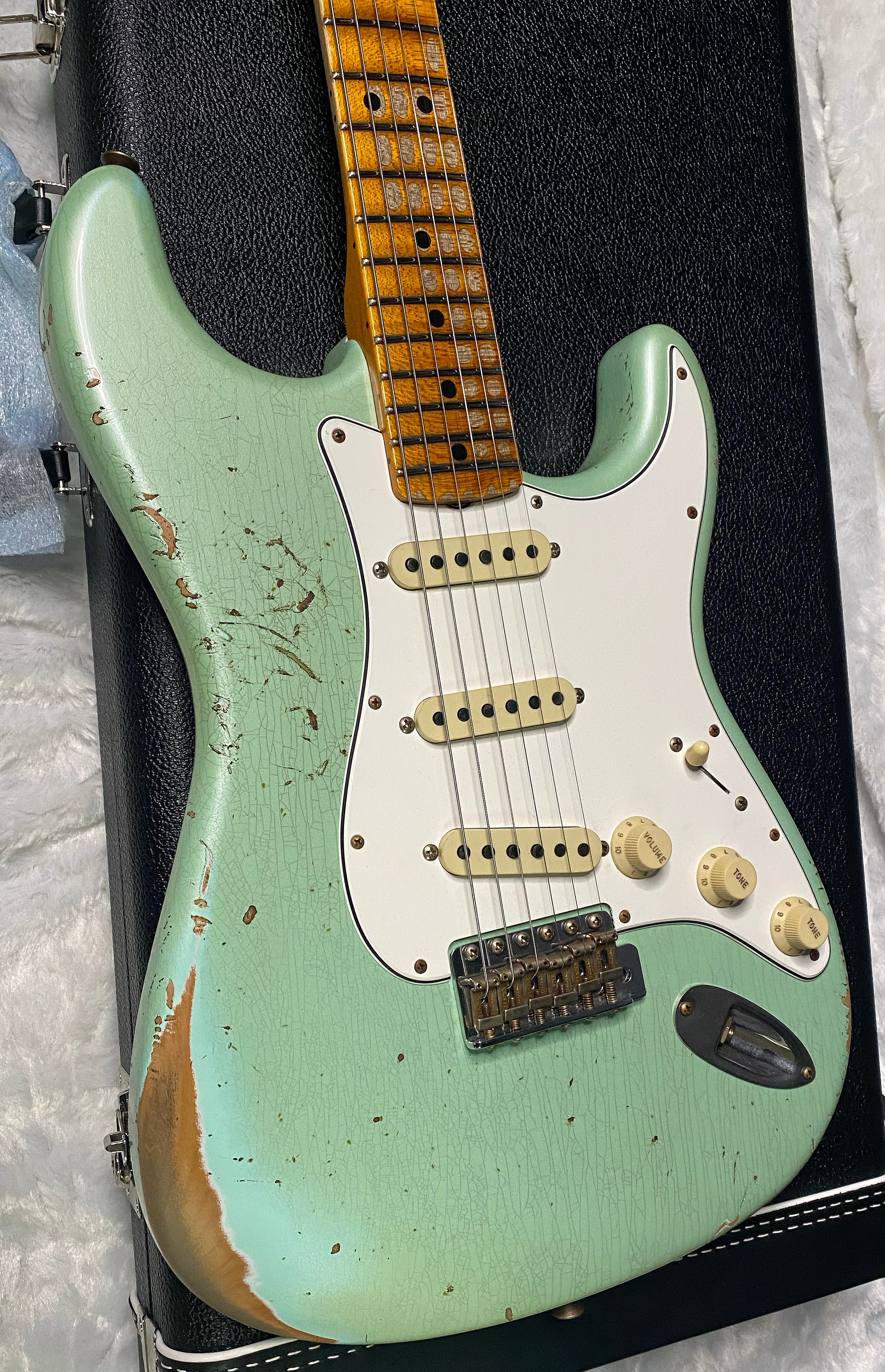 NEW! Fender Custom Shop Special Run '69 Stratocaster Heavy Relic - Handwound P/U's - Aged Surf Green Pearl - Reverse Headstock - 7.65lbs - Authorized Dealer - SUPER RARE! G07476