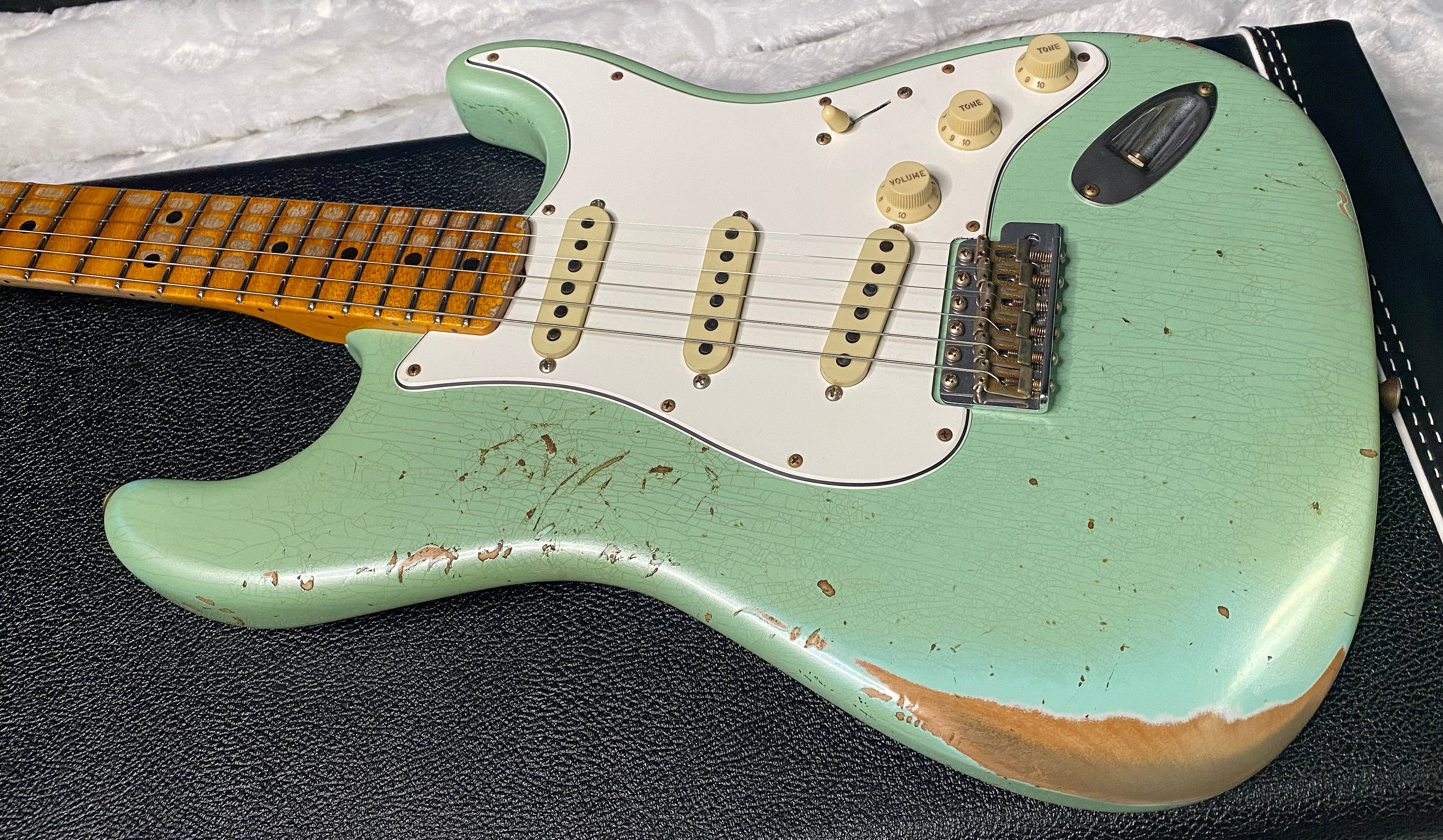 NEW! Fender Custom Shop Special Run '69 Stratocaster Heavy Relic - Handwound P/U's - Aged Surf Green Pearl - Reverse Headstock - 7.65lbs - Authorized Dealer - SUPER RARE! G07476