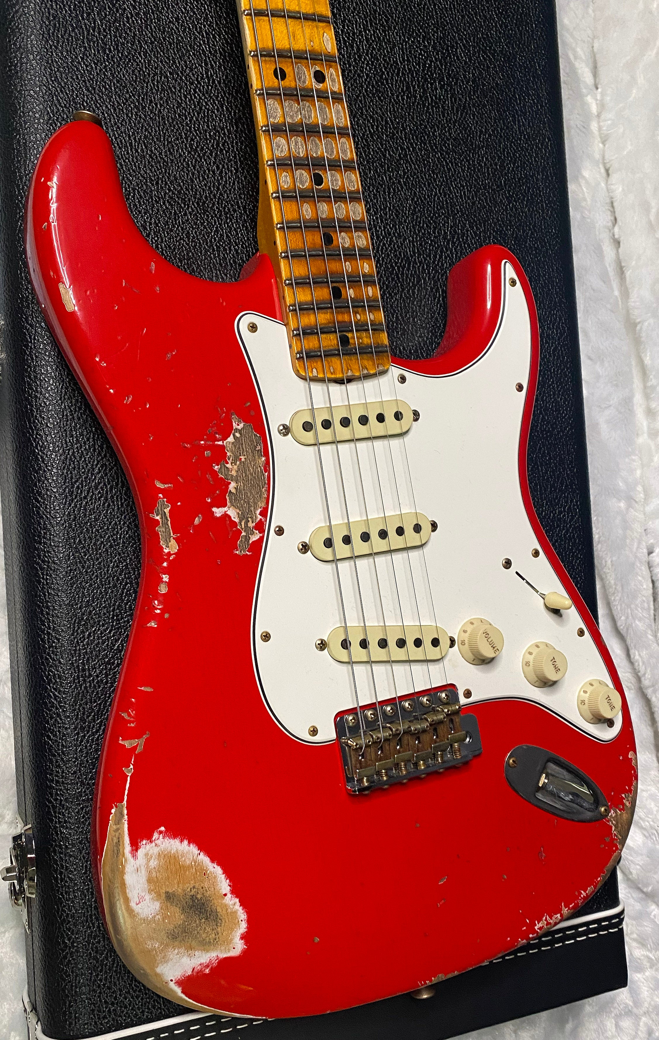NEW! Fender Custom Shop Special Run '69 Stratocaster Heavy Relic - Handwound P/U's - Aged Hot Rod Red - Reverse Headstock - 8lbs - Authorized Dealer - SUPER RARE! G07477