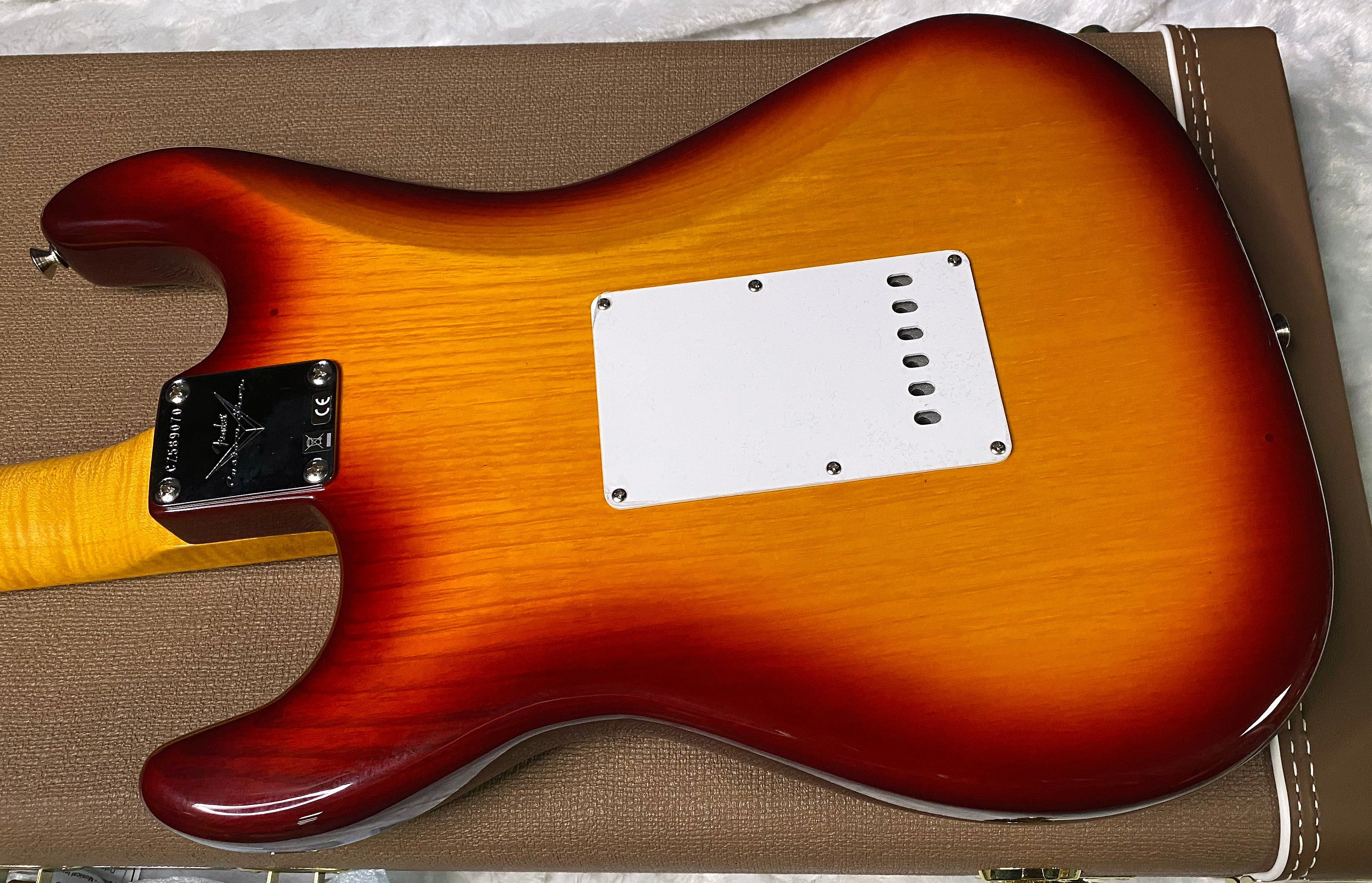 NEW ! Fender Custom Shop ' 62 Stratocaster Bizarre Guitar Exclusive Flamethrower - NOS - Super Limited Edition - Aged Cherry Sunburst - Ash - AAAA Flamed Maple Neck - Authorized Dealer - ONLY 7.1 lbs! - G07479