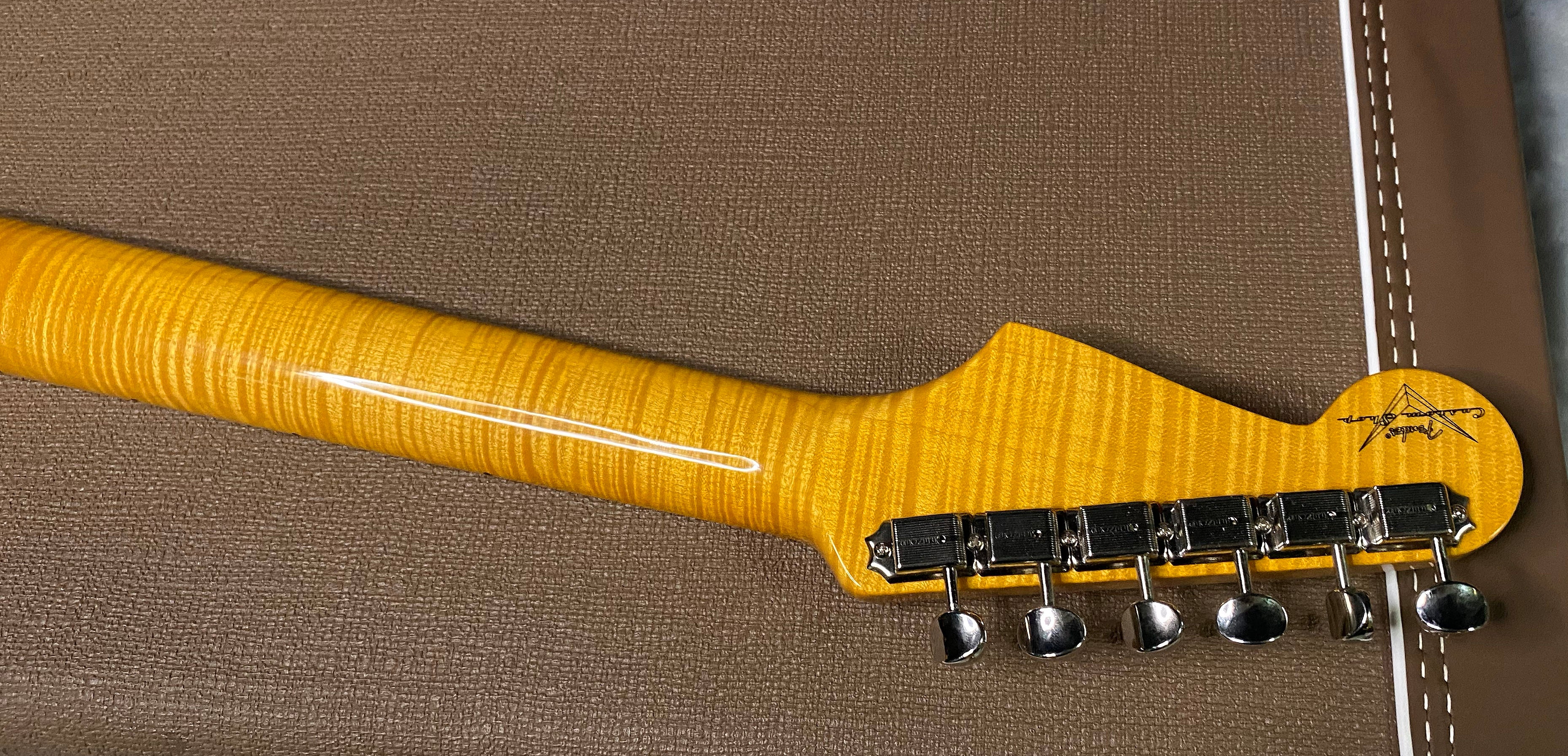 NEW ! Fender Custom Shop ' 62 Stratocaster Bizarre Guitar Exclusive Flamethrower - NOS - Super Limited Edition - Aged Cherry Sunburst - Ash - AAAA Flamed Maple Neck - Authorized Dealer - ONLY 7.1 lbs! - G07479