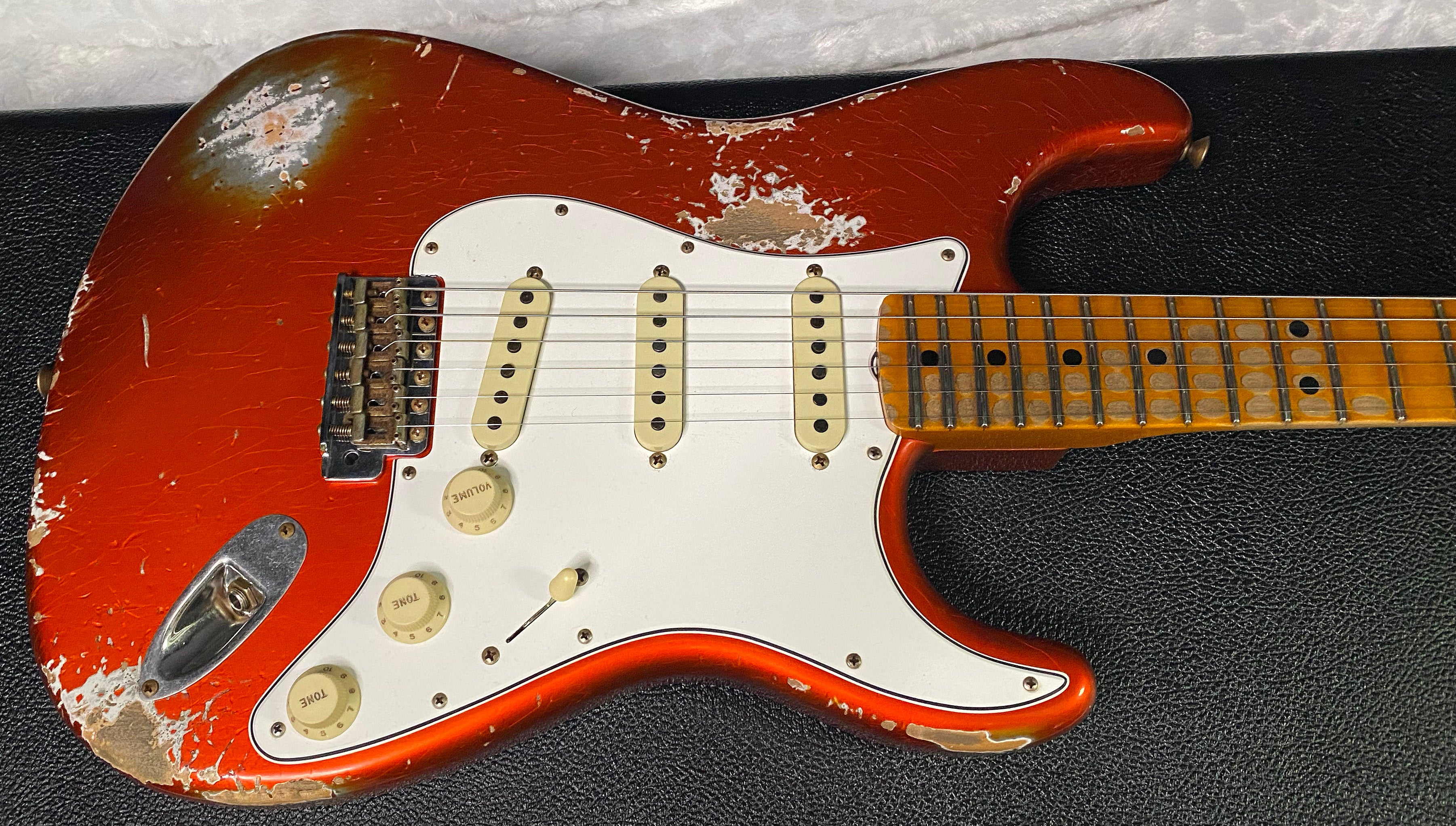 NEW! Fender Custom Shop Special Run '69 Stratocaster Heavy Relic - Handwound P/U's - Aged Candy Tangerine - Reverse Headstock - 8lbs - Authorized Dealer - SUPER RARE! G07474