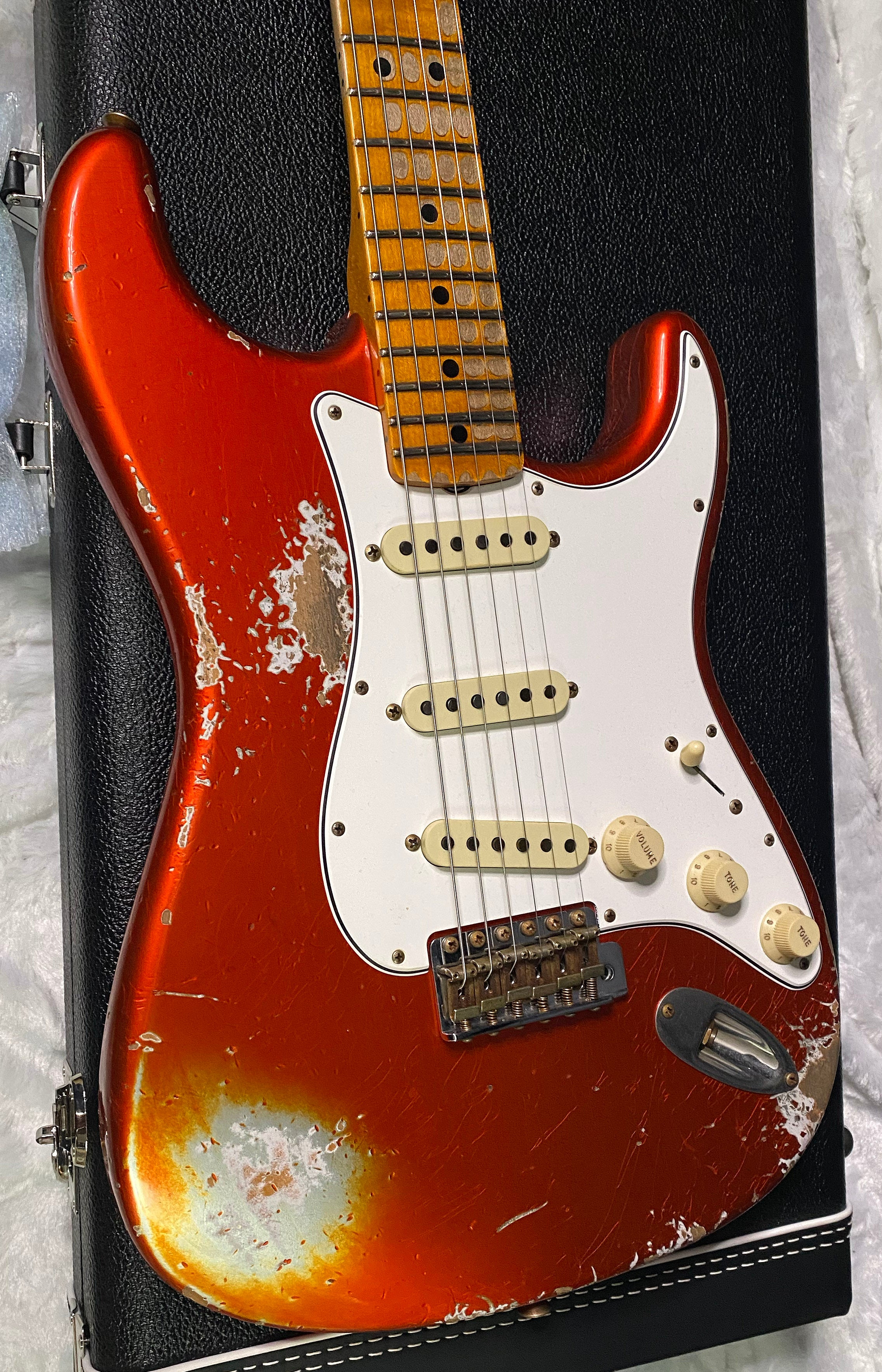 NEW! Fender Custom Shop Special Run '69 Stratocaster Heavy Relic - Handwound P/U's - Aged Candy Tangerine - Reverse Headstock - 8lbs - Authorized Dealer - SUPER RARE! G07474