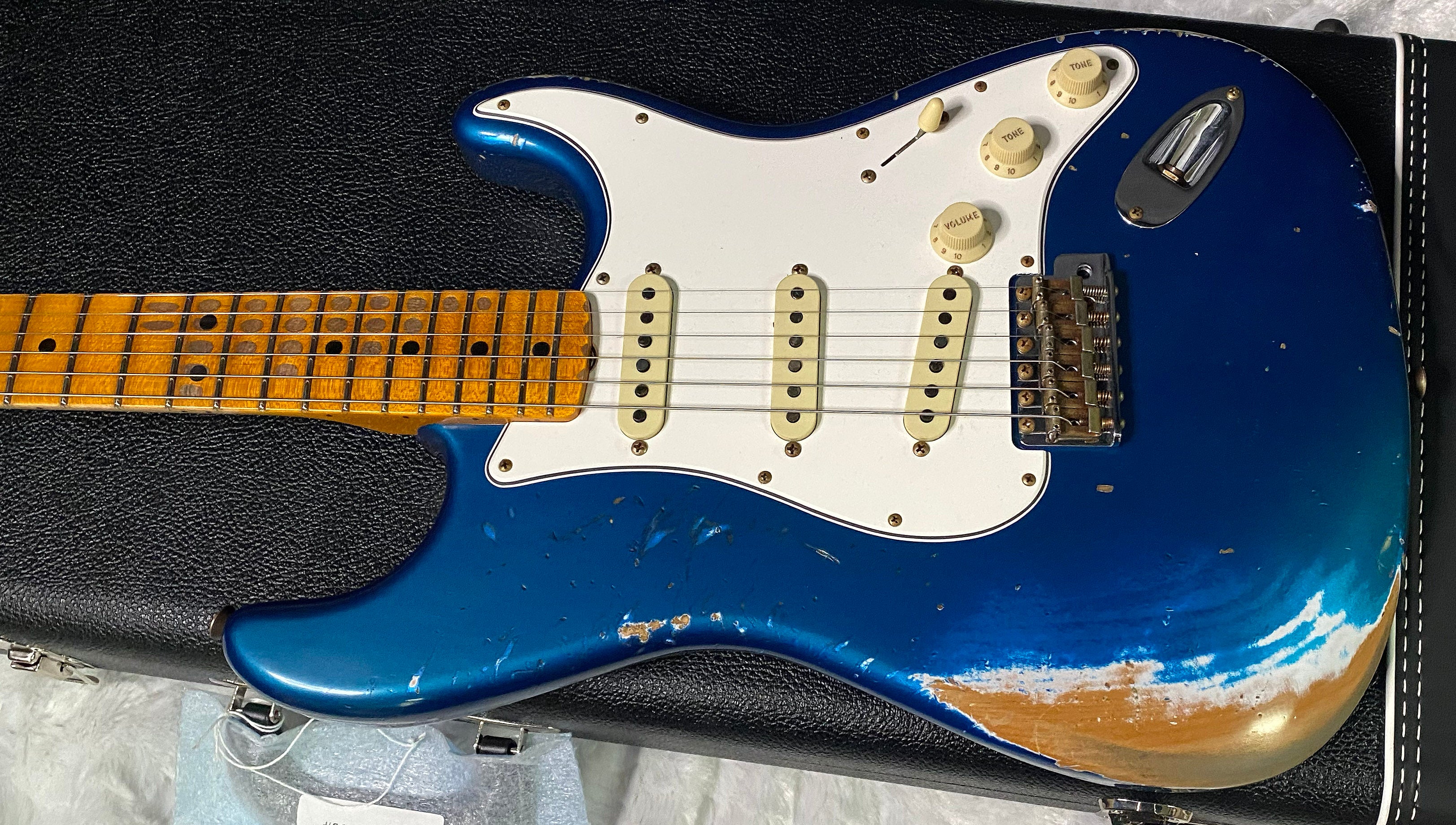 NEW! Fender Custom Shop Special Run '69 Stratocaster Heavy Relic - Handwound P/U's - Aged Aquamarine Metallic - Reverse Headstock - 8lbs - Authorized Dealer - One OFF! SUPER RARE! G07466