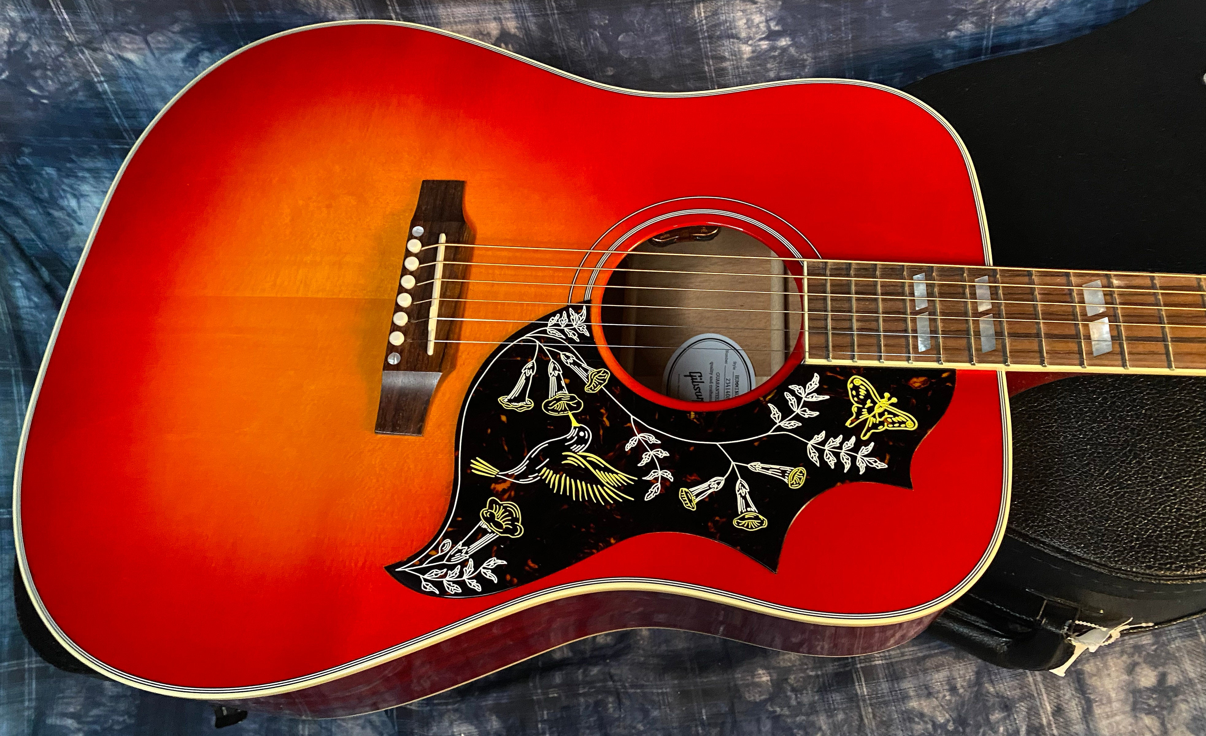 NEW! 2024 Gibson Hummingbird Standard Vintage Cherry Sunburst - Authorized Dealer - Warranty - 4.95lbs - G04359